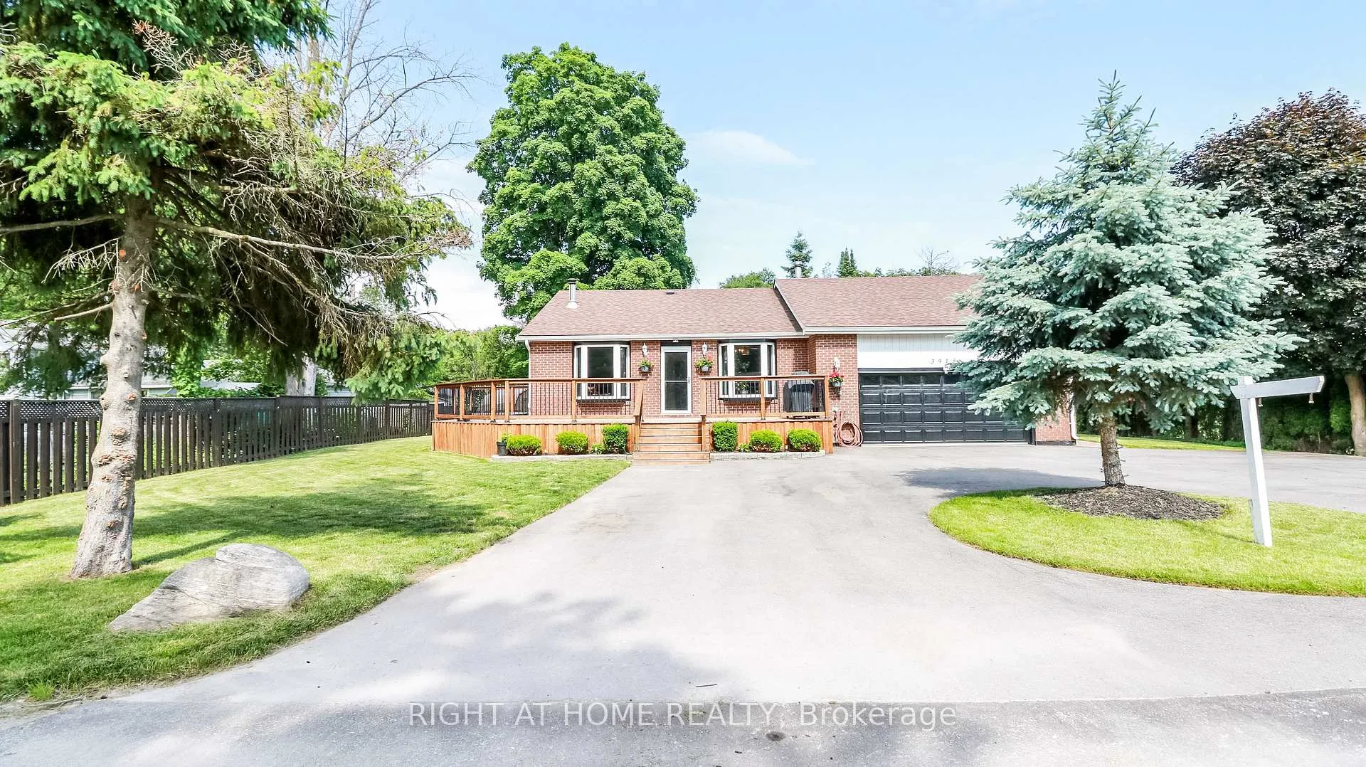 Photo 4 of 3915 Pine Rock Avenue, Innisfil, Rural Innisfil — HOMEH