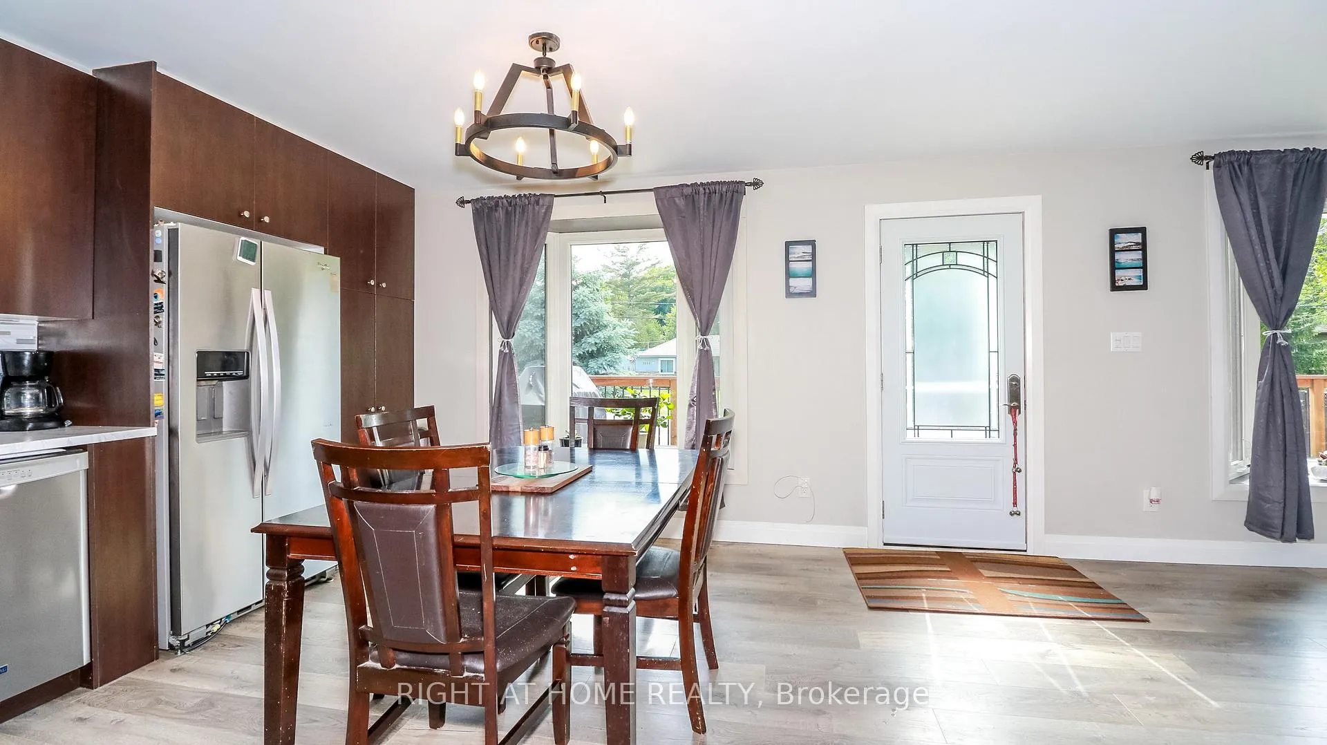 Photo 10 of 3915 Pine Rock Avenue, Innisfil, Rural Innisfil — HOMEH