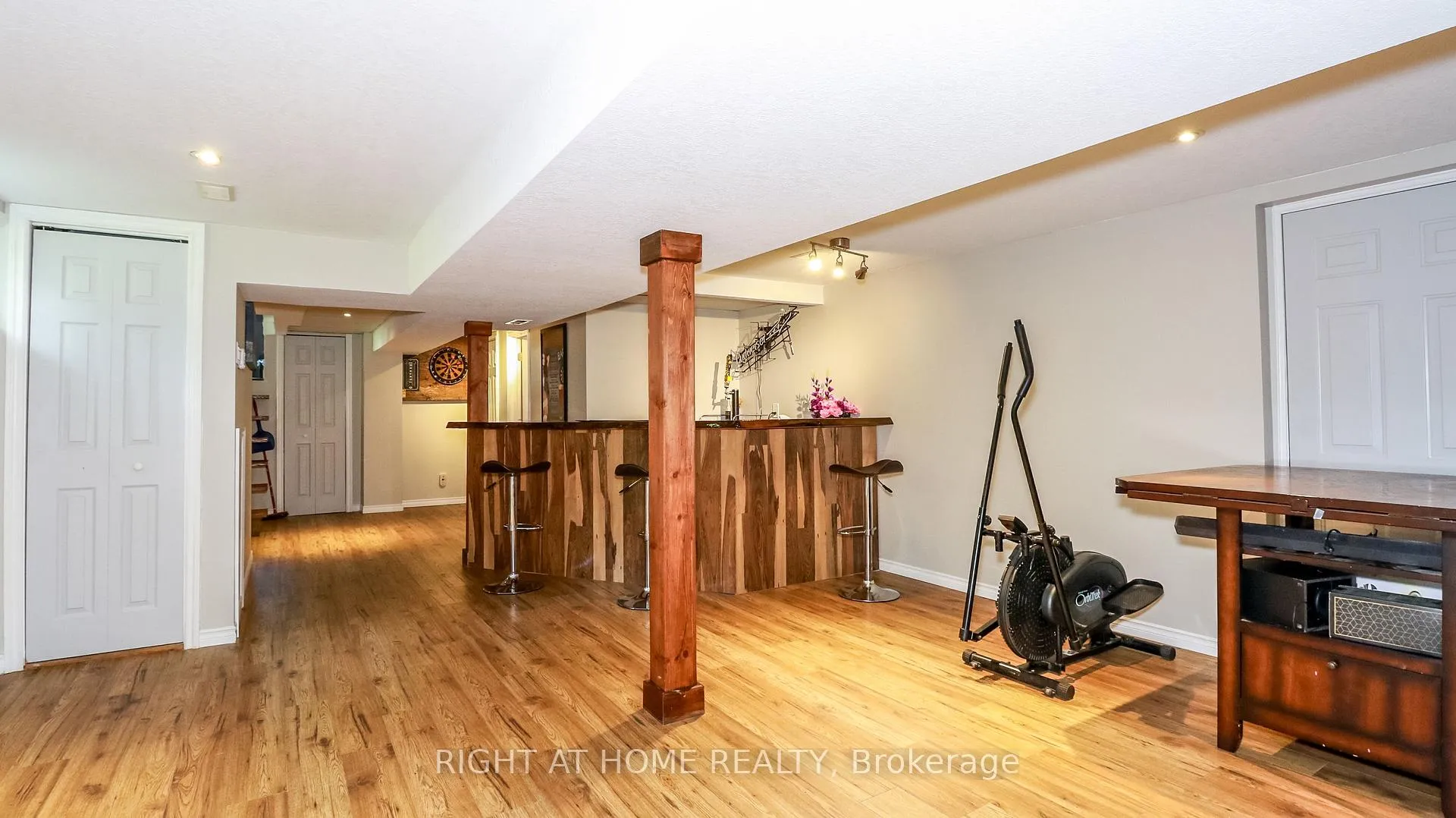 Photo 22 of 3915 Pine Rock Avenue, Innisfil, Rural Innisfil — HOMEH