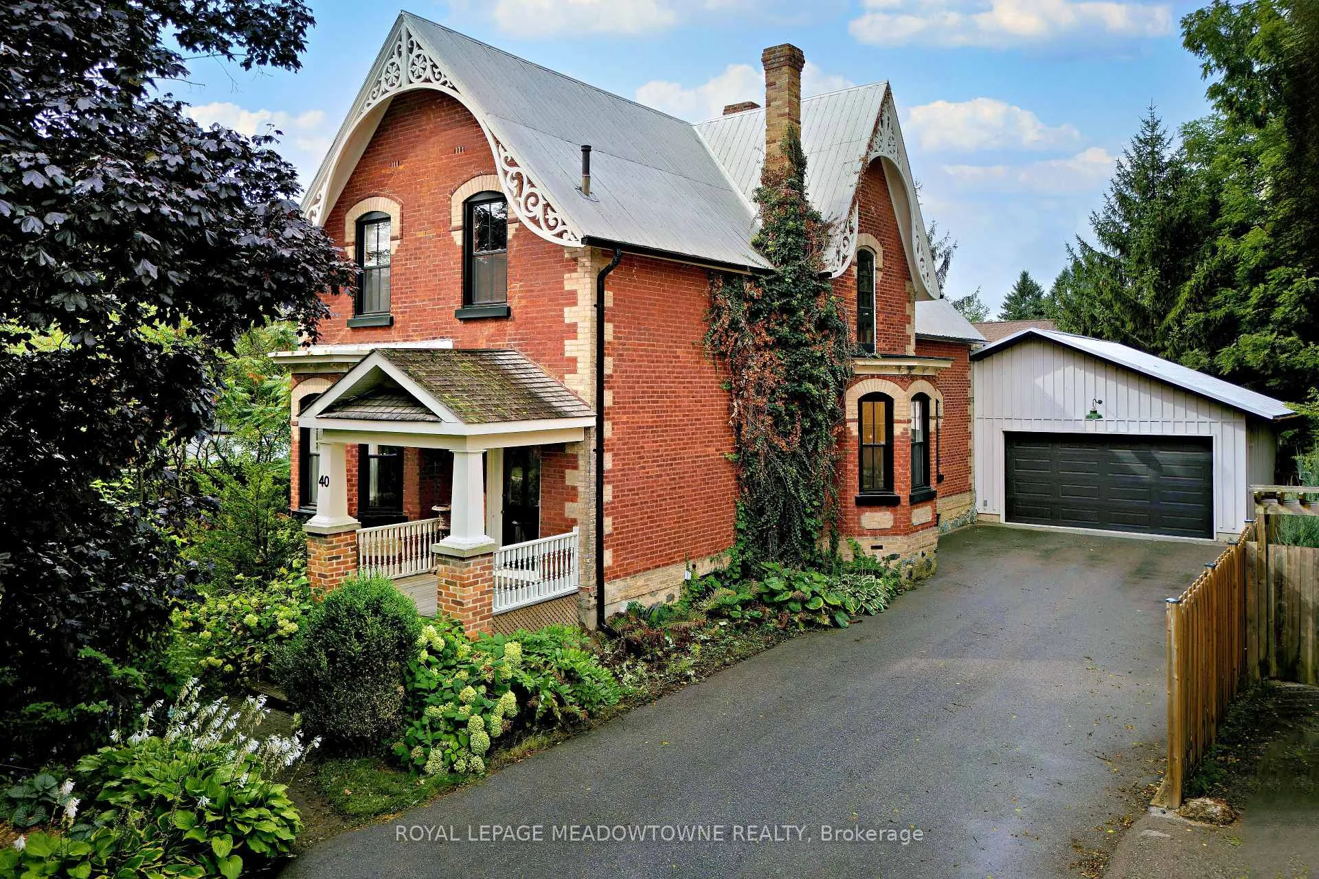 Photo 1 of 40 Centre Street, New Tecumseth, Alliston — HOMEH