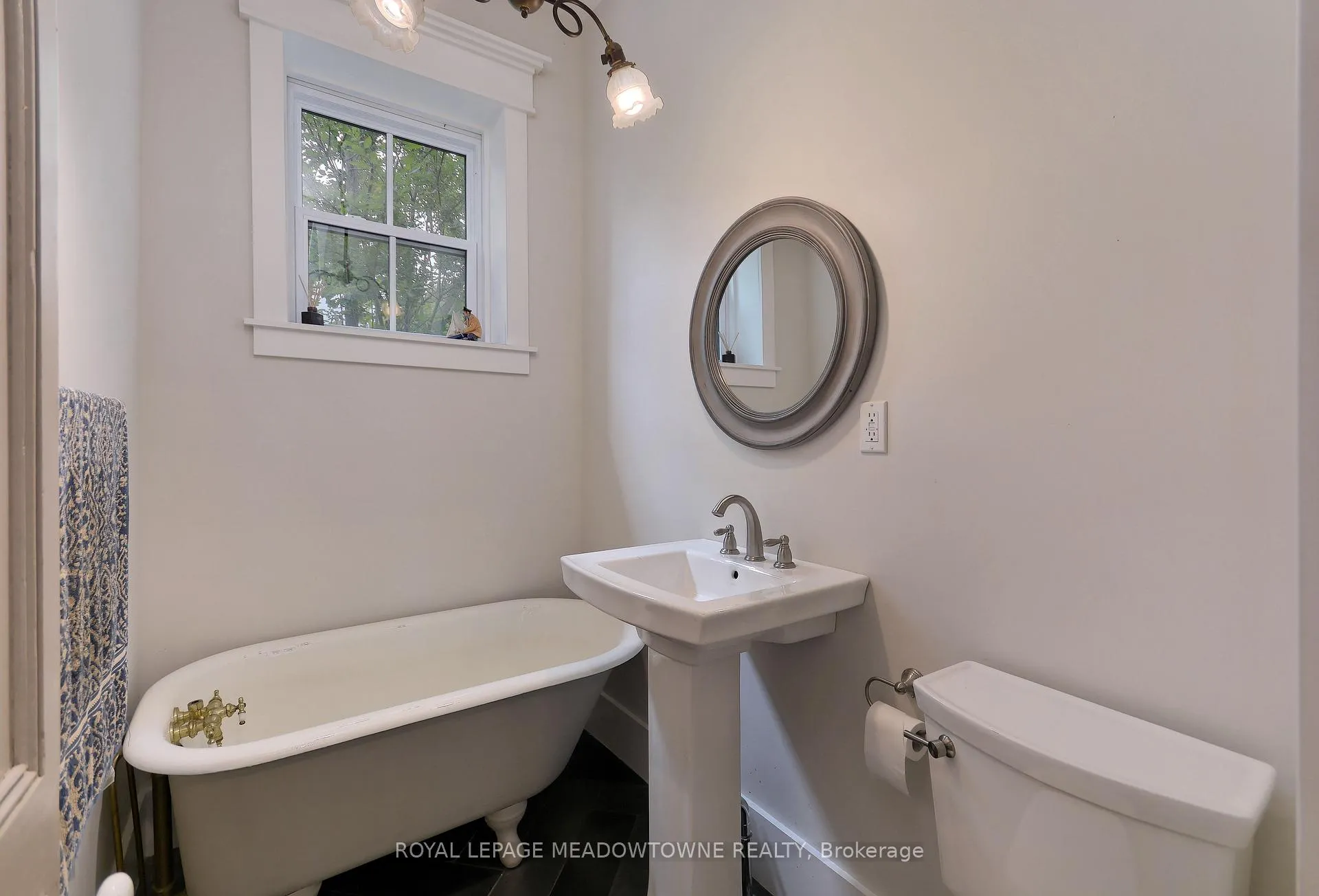 Photo 15 of 40 Centre Street, New Tecumseth, Alliston — HOMEH