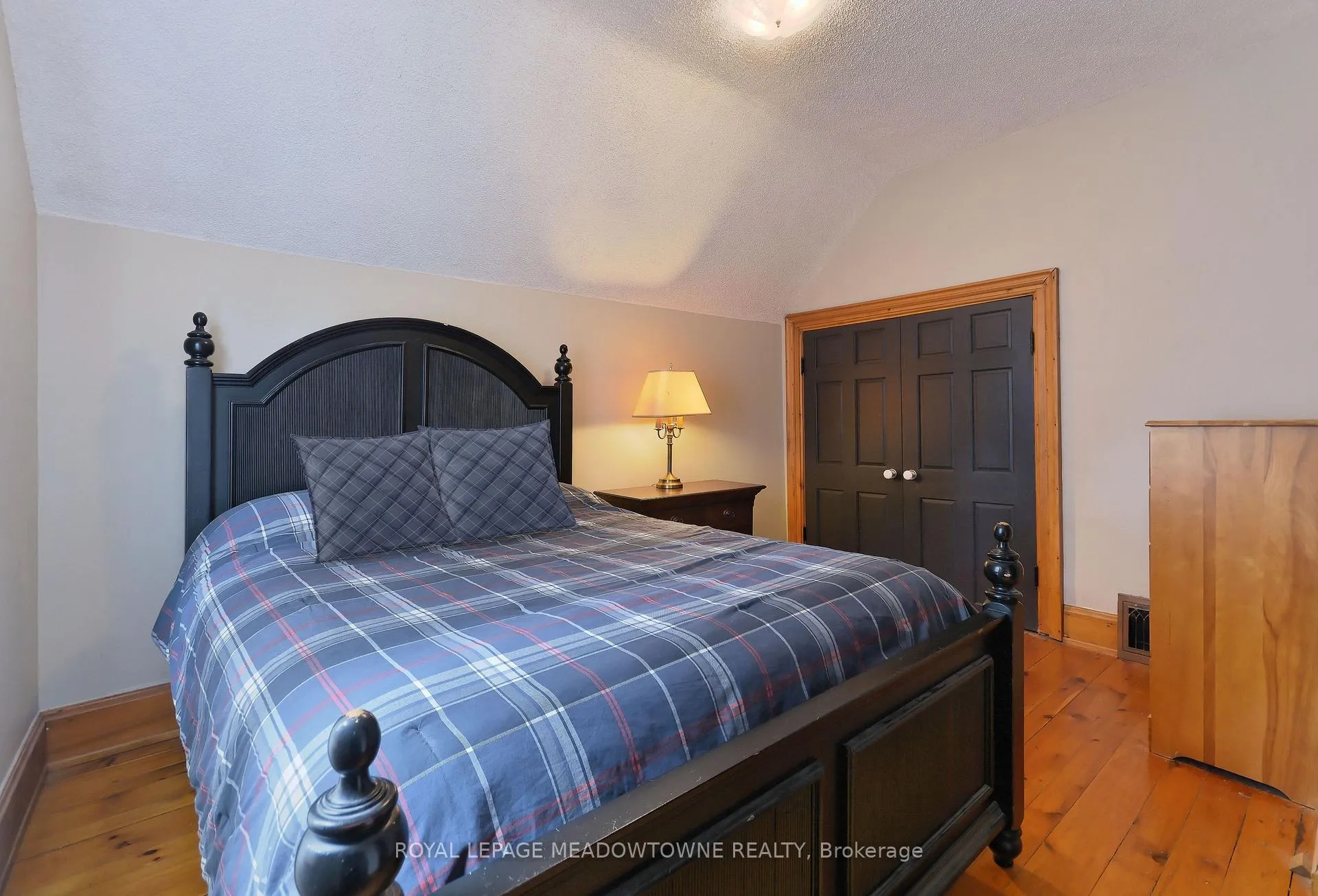 Photo 20 of 40 Centre Street, New Tecumseth, Alliston — HOMEH