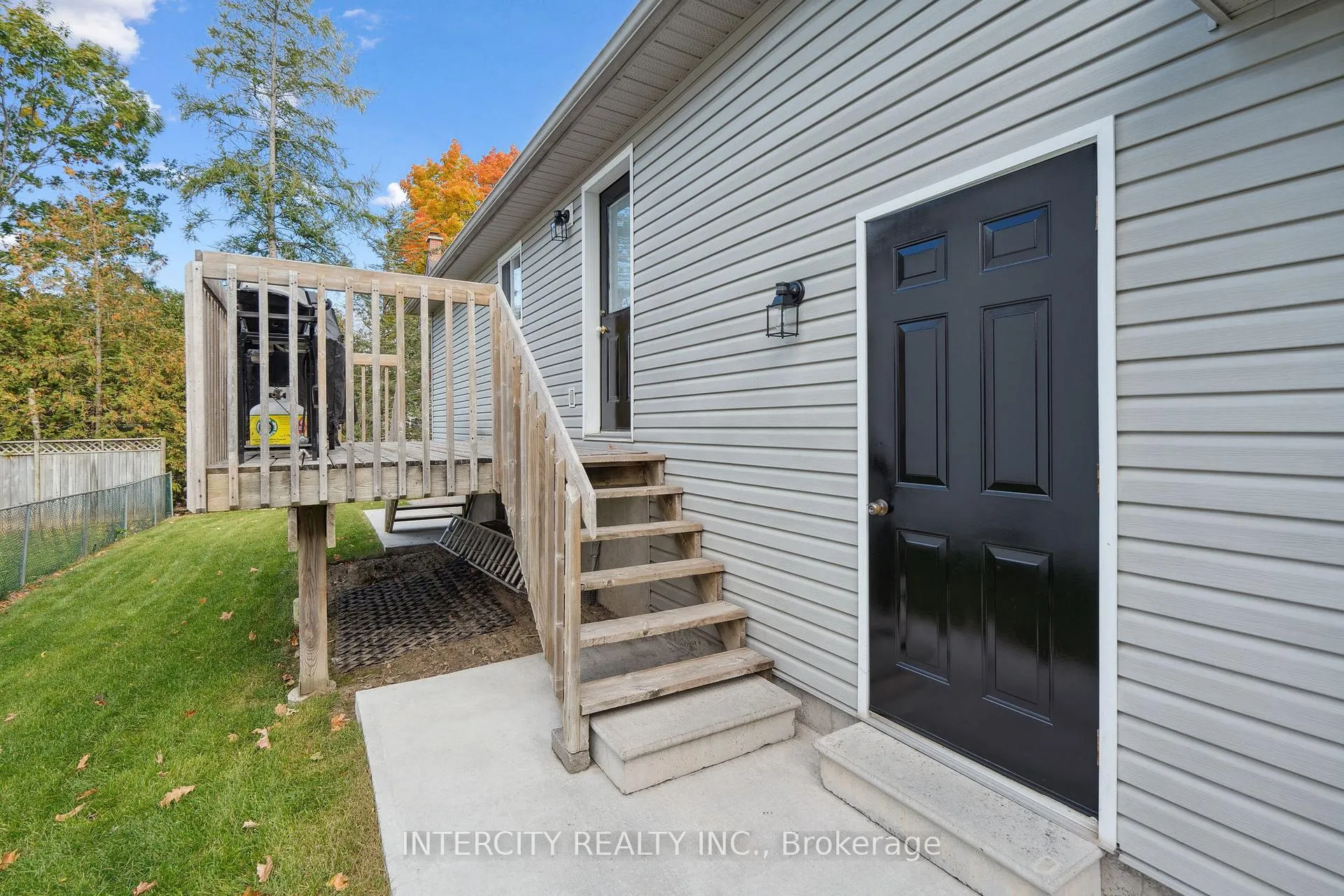 Photo 10 of 136 George Street, Tay, Victoria Harbour — HOMEH