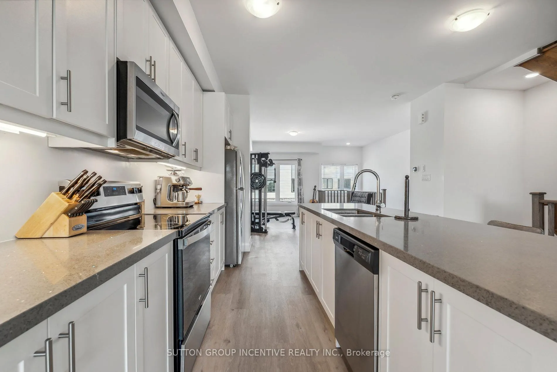 Photo 9 of 1495 Purchase Place, Innisfil, Lefroy — HOMEH