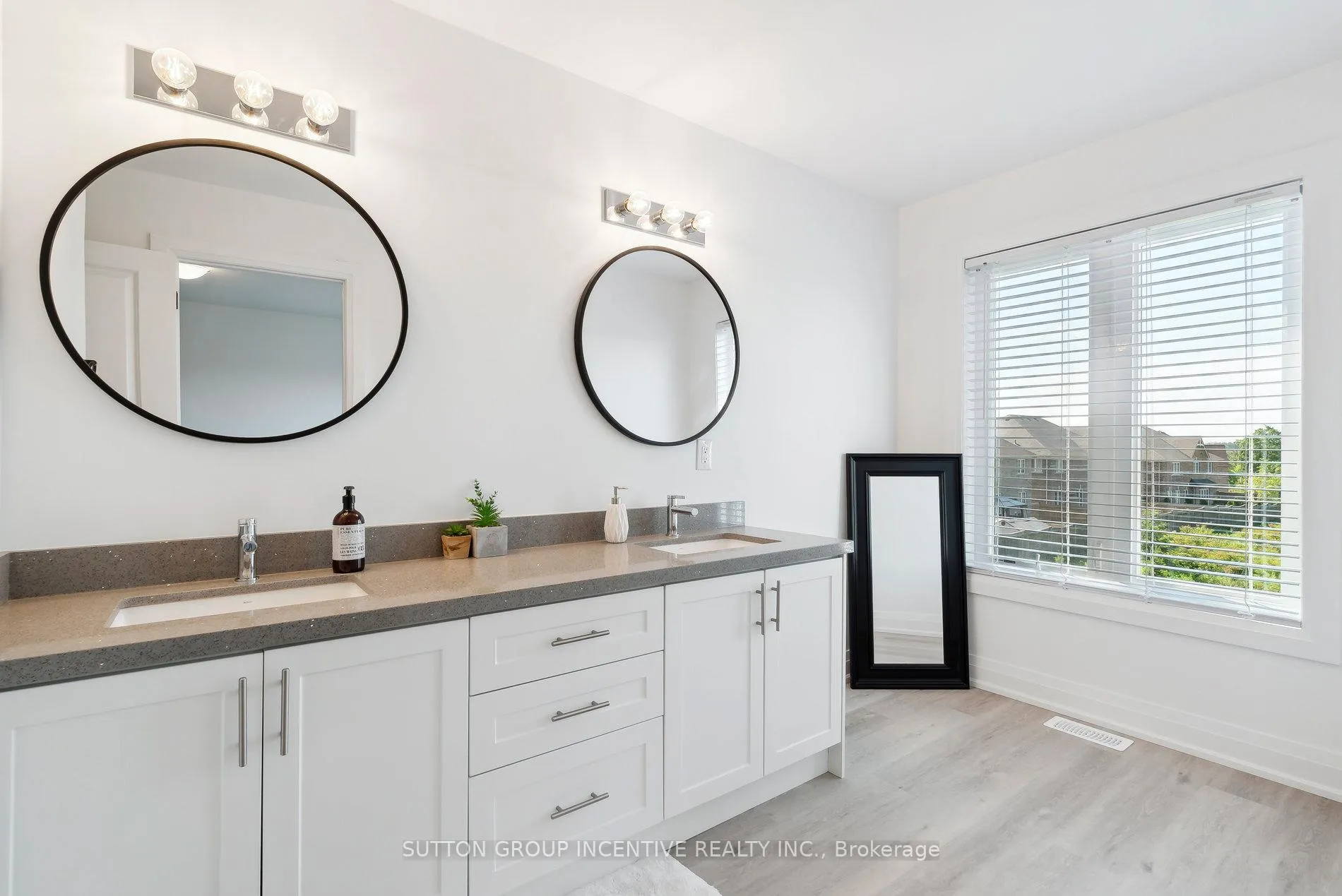Photo 19 of 1495 Purchase Place, Innisfil, Lefroy — HOMEH