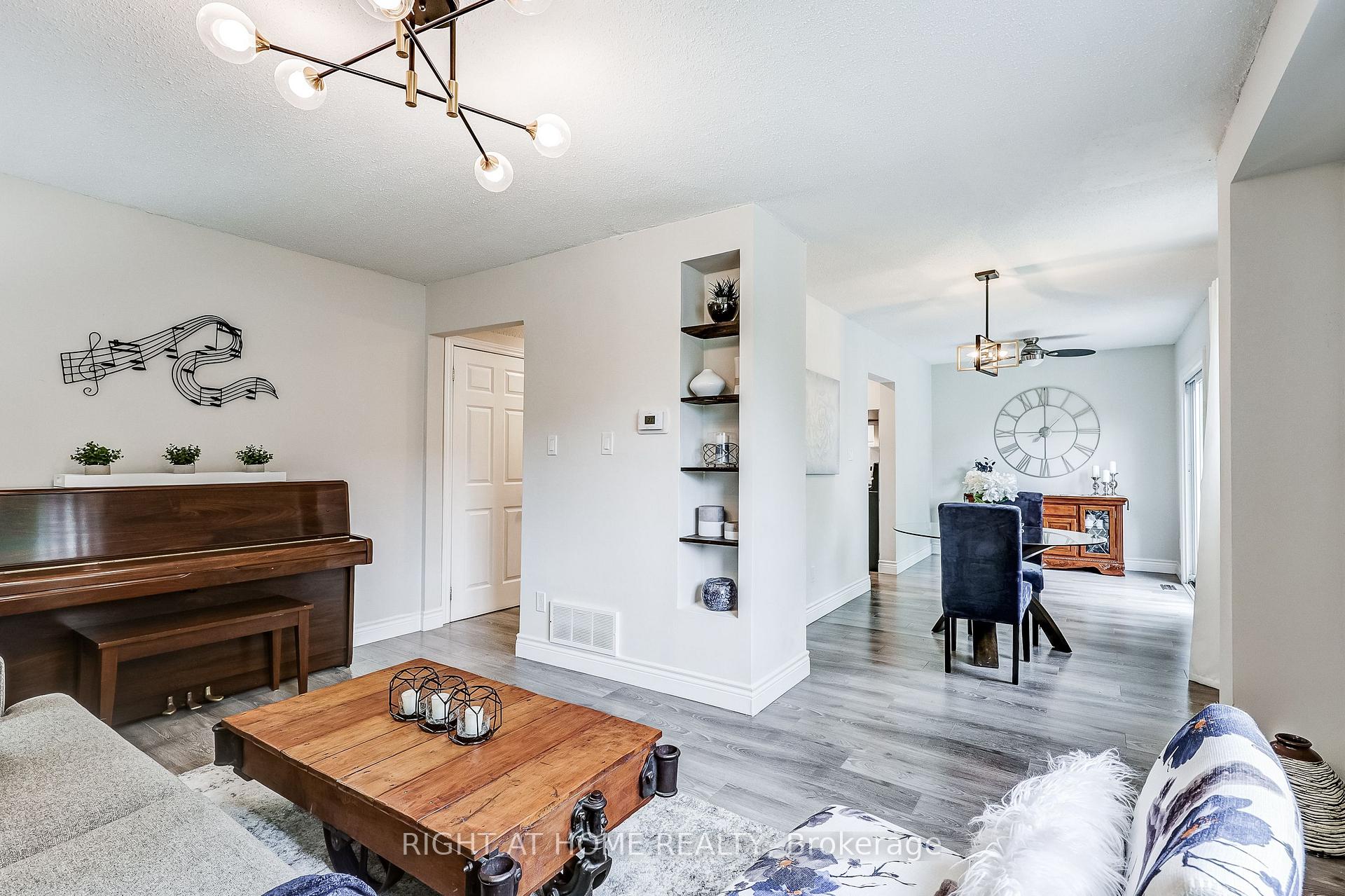 Photo 9 of 8 Doreen Crescent, Clarington, Bowmanville — HOMEH