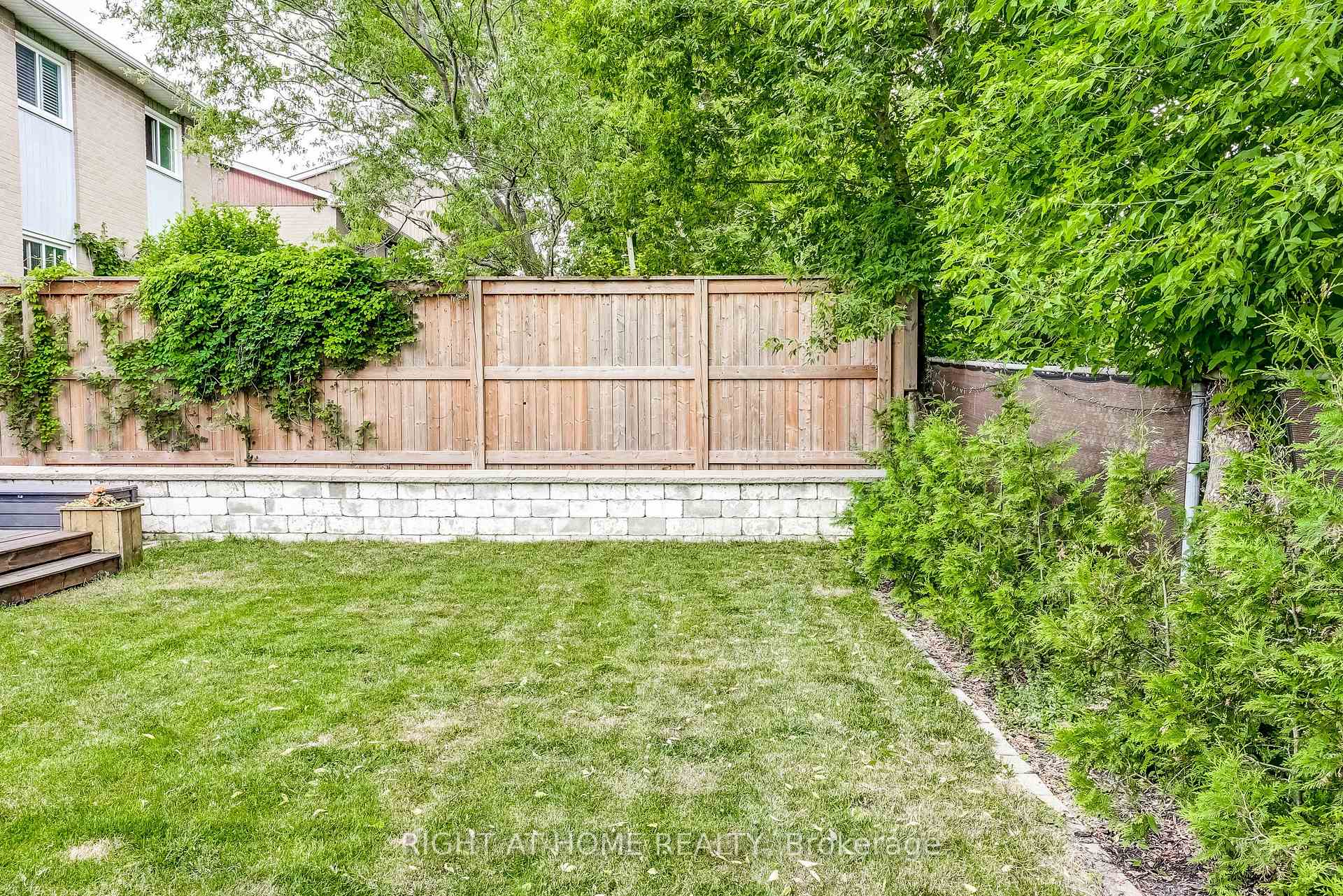 Photo 47 of 8 Doreen Crescent, Clarington, Bowmanville — HOMEH