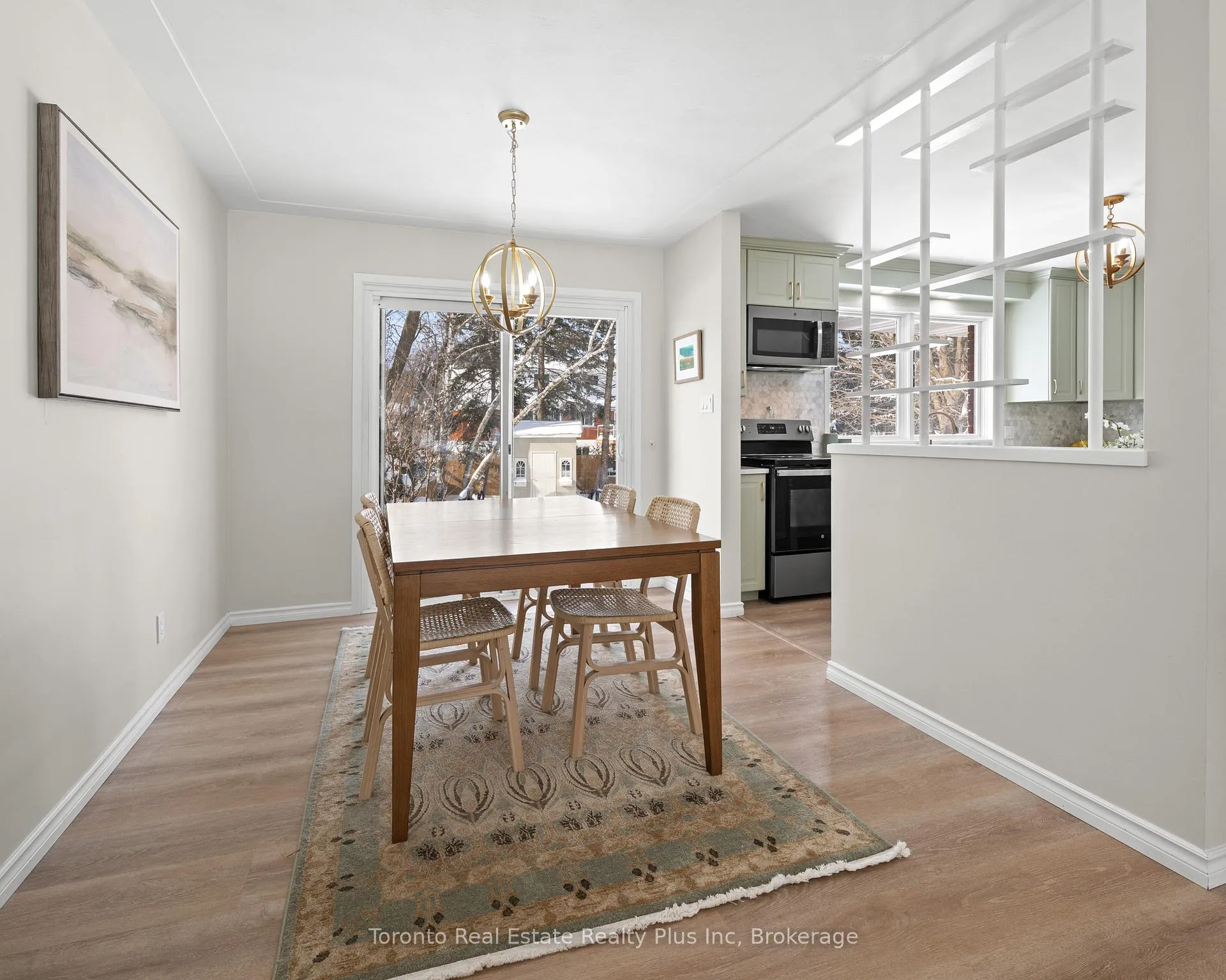 Photo 11 of 528 Greenbrook Drive, Kitchener — HOMEH