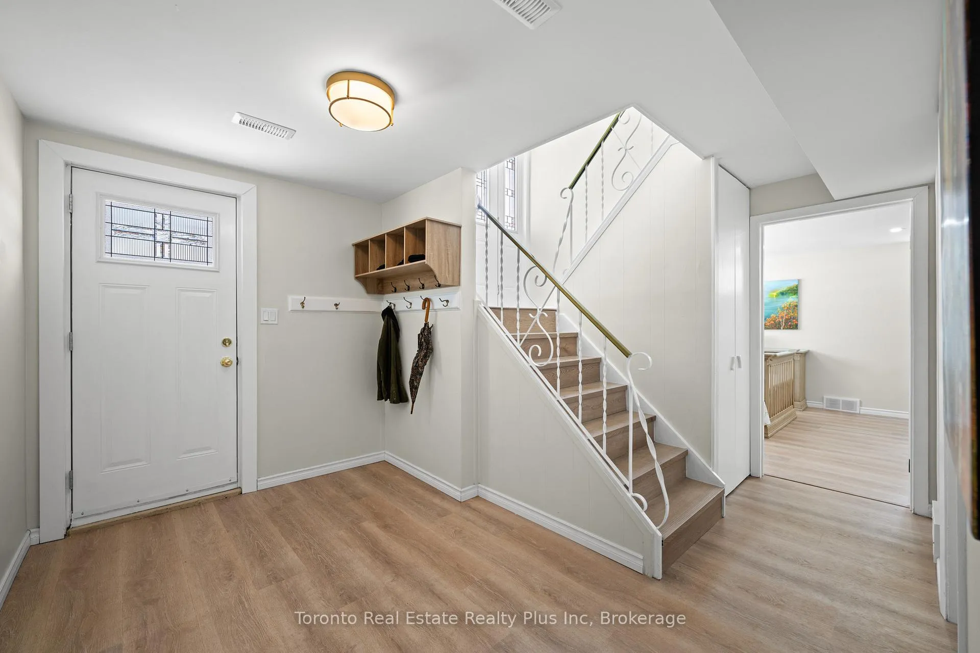 Photo 21 of 528 Greenbrook Drive, Kitchener — HOMEH