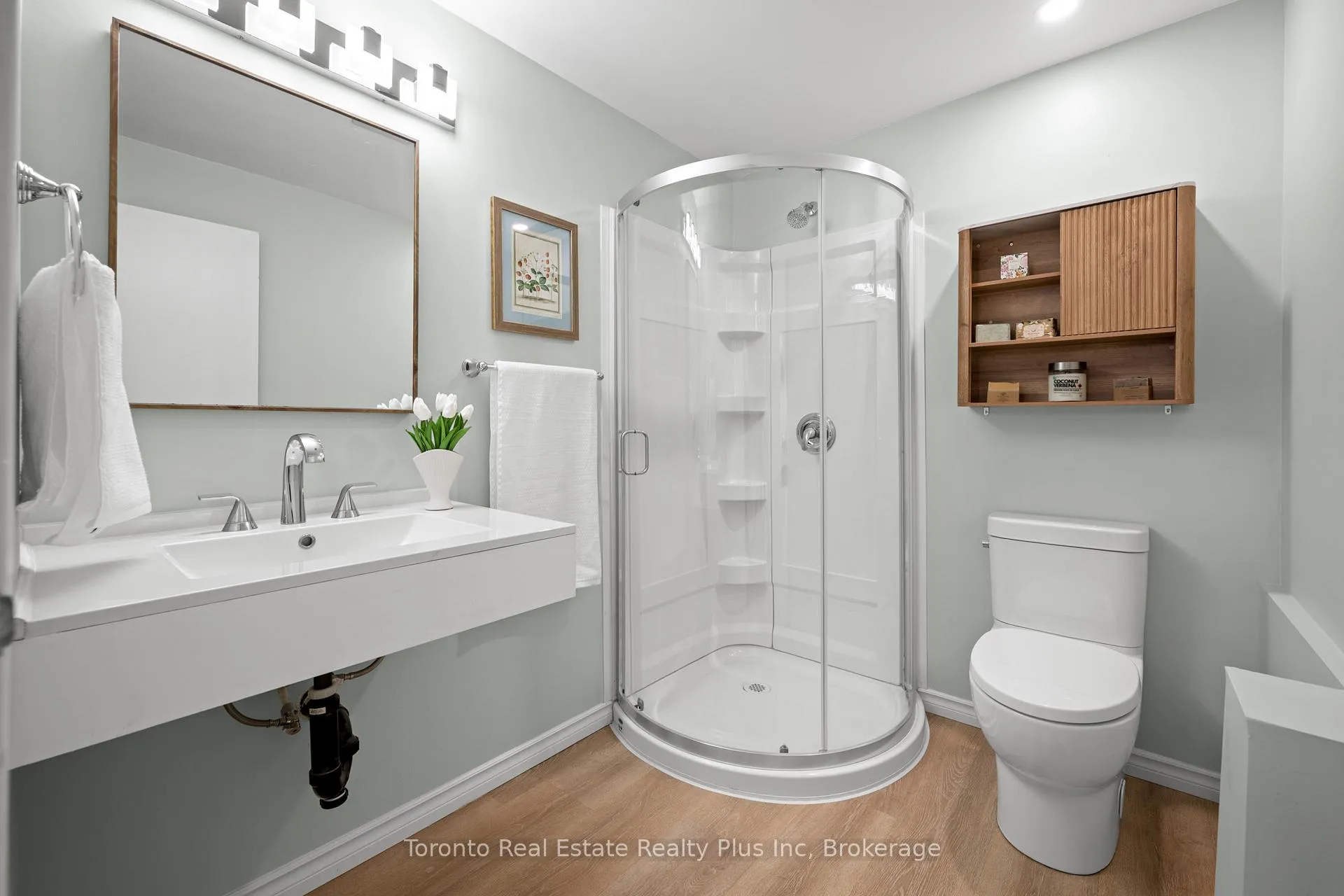 Photo 23 of 528 Greenbrook Drive, Kitchener — HOMEH