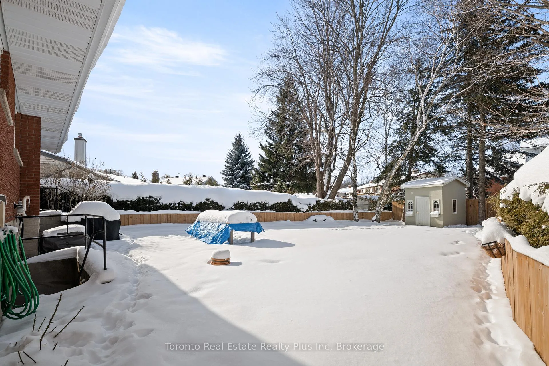 Photo 29 of 528 Greenbrook Drive, Kitchener — HOMEH