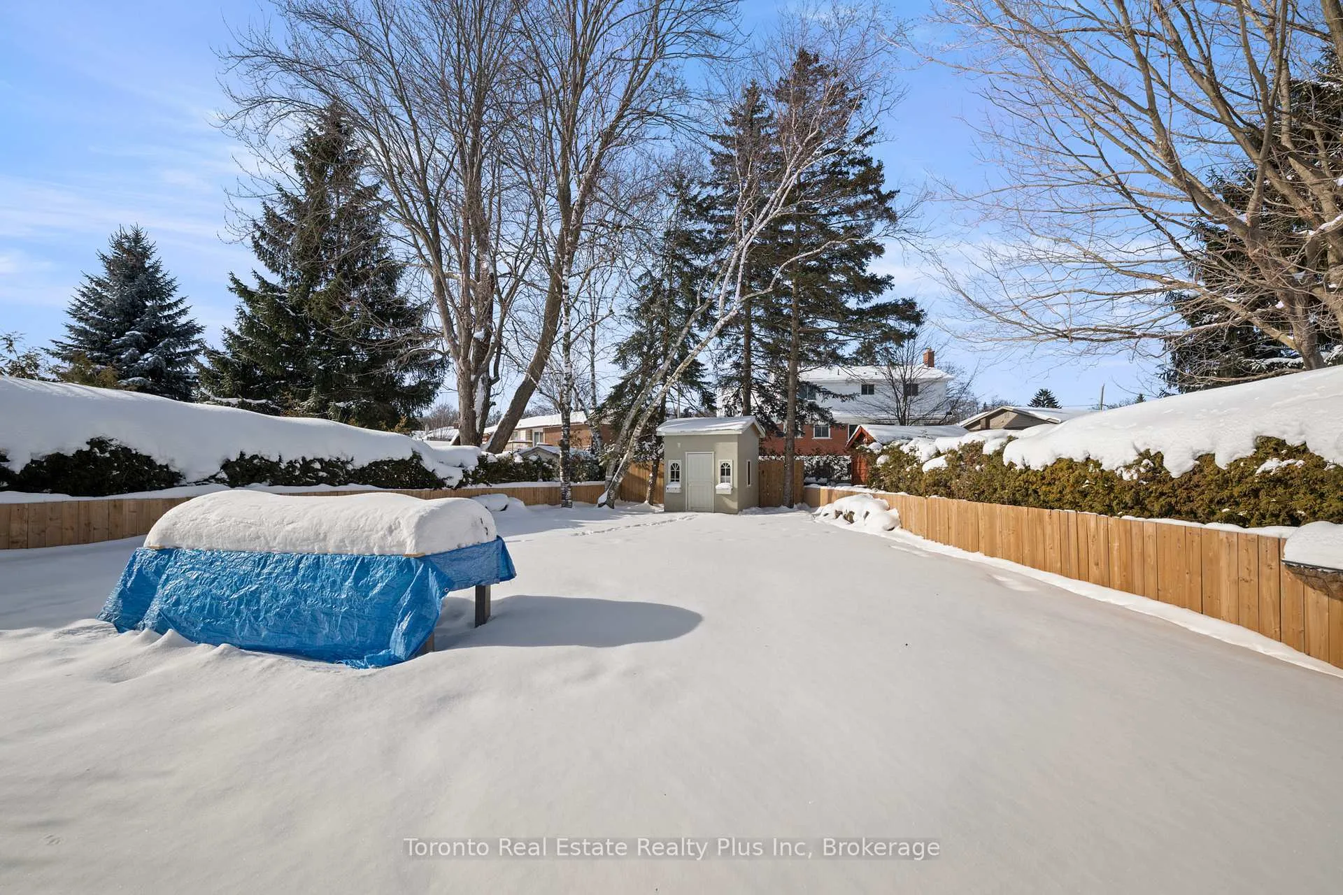 Photo 30 of 528 Greenbrook Drive, Kitchener — HOMEH