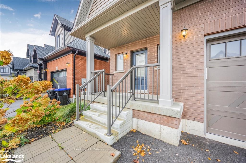 Photo 4 of 96 Mclean Avenue, Collingwood — HOMEH