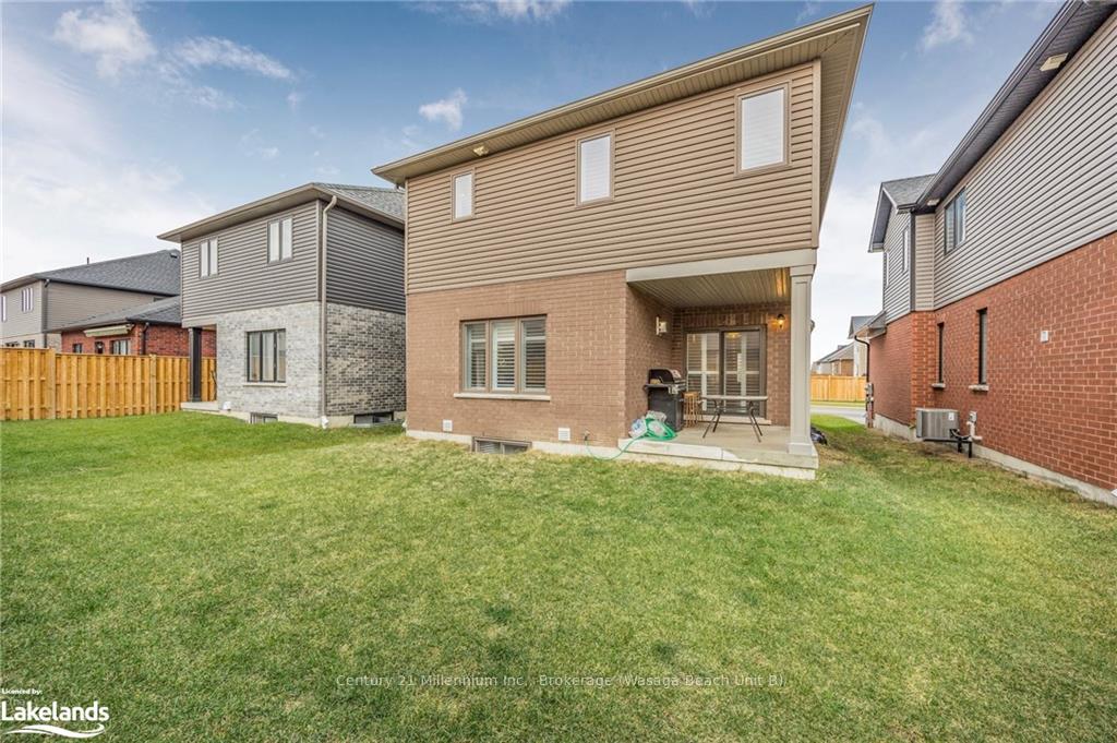 Photo 42 of 96 Mclean Avenue, Collingwood — HOMEH