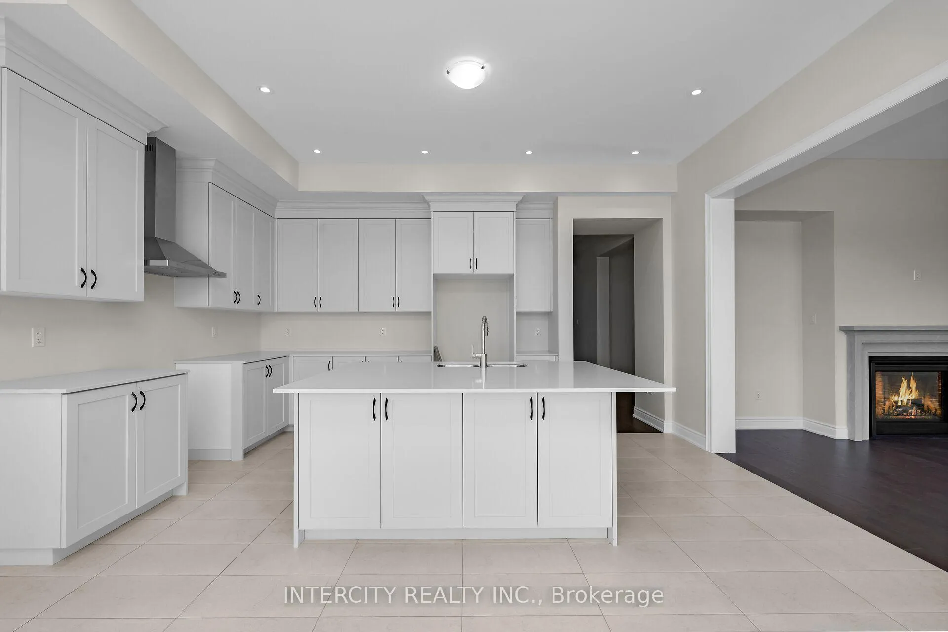 Photo 13 of 85 Terravista Crescent, Vaughan, Kleinburg — HOMEH