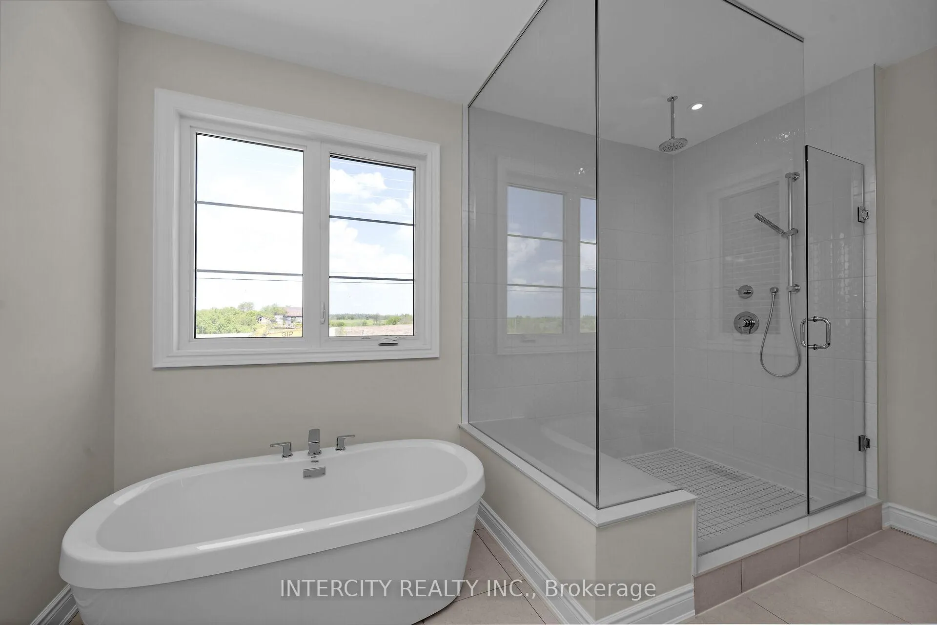 Photo 24 of 85 Terravista Crescent, Vaughan, Kleinburg — HOMEH