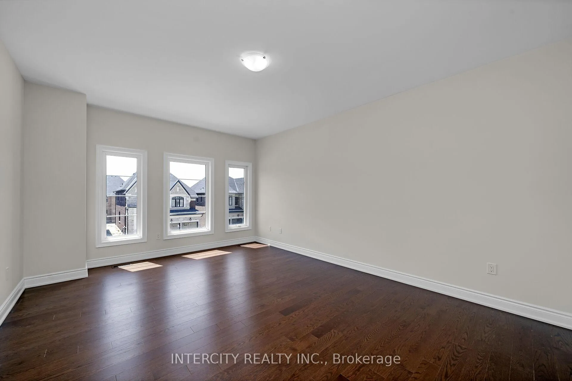 Photo 29 of 85 Terravista Crescent, Vaughan, Kleinburg — HOMEH