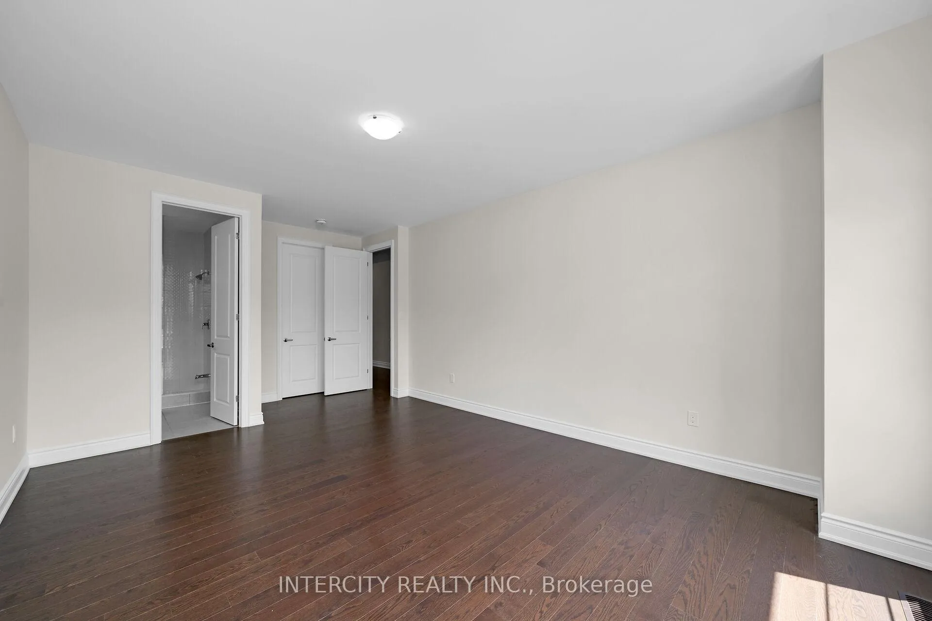 Photo 30 of 85 Terravista Crescent, Vaughan, Kleinburg — HOMEH
