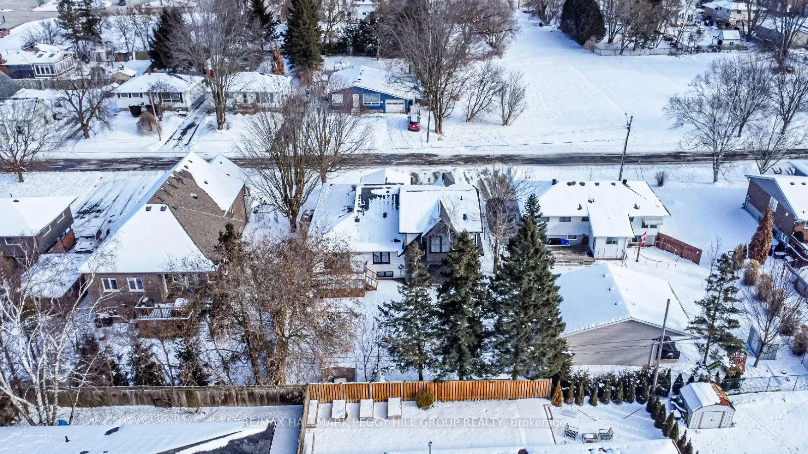 Photo 22 of 12 Centre Street, Innisfil, Cookstown — HOMEH