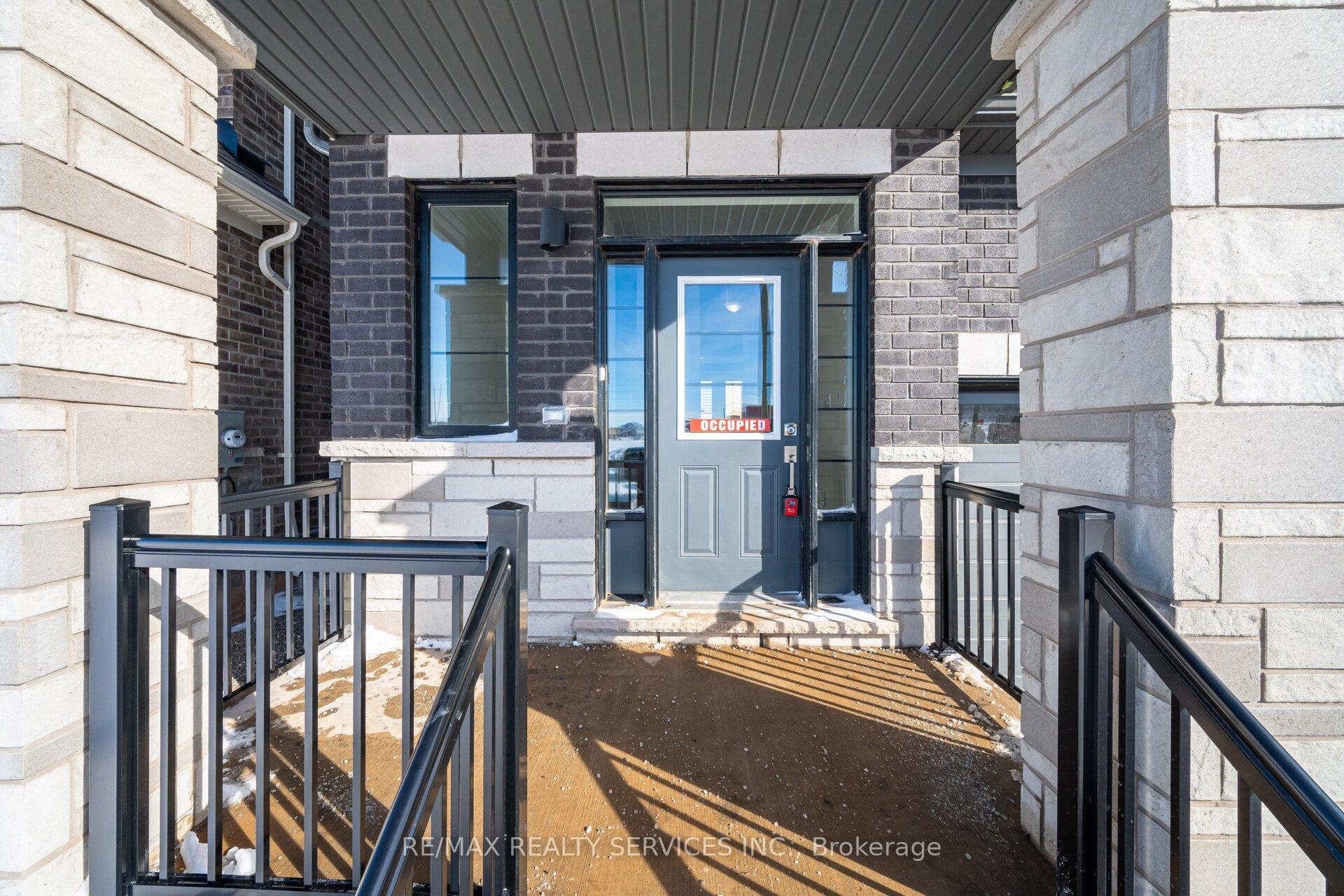 Photo 2 of 141 Henshaw Drive, Kitchener, Mill Courtland Woodside Park — HOMEH
