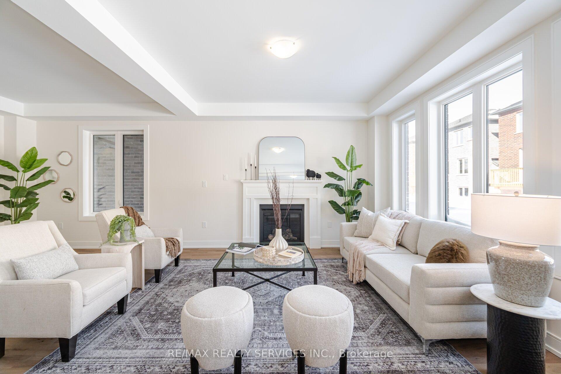 Photo 7 of 141 Henshaw Drive, Kitchener, Mill Courtland Woodside Park — HOMEH
