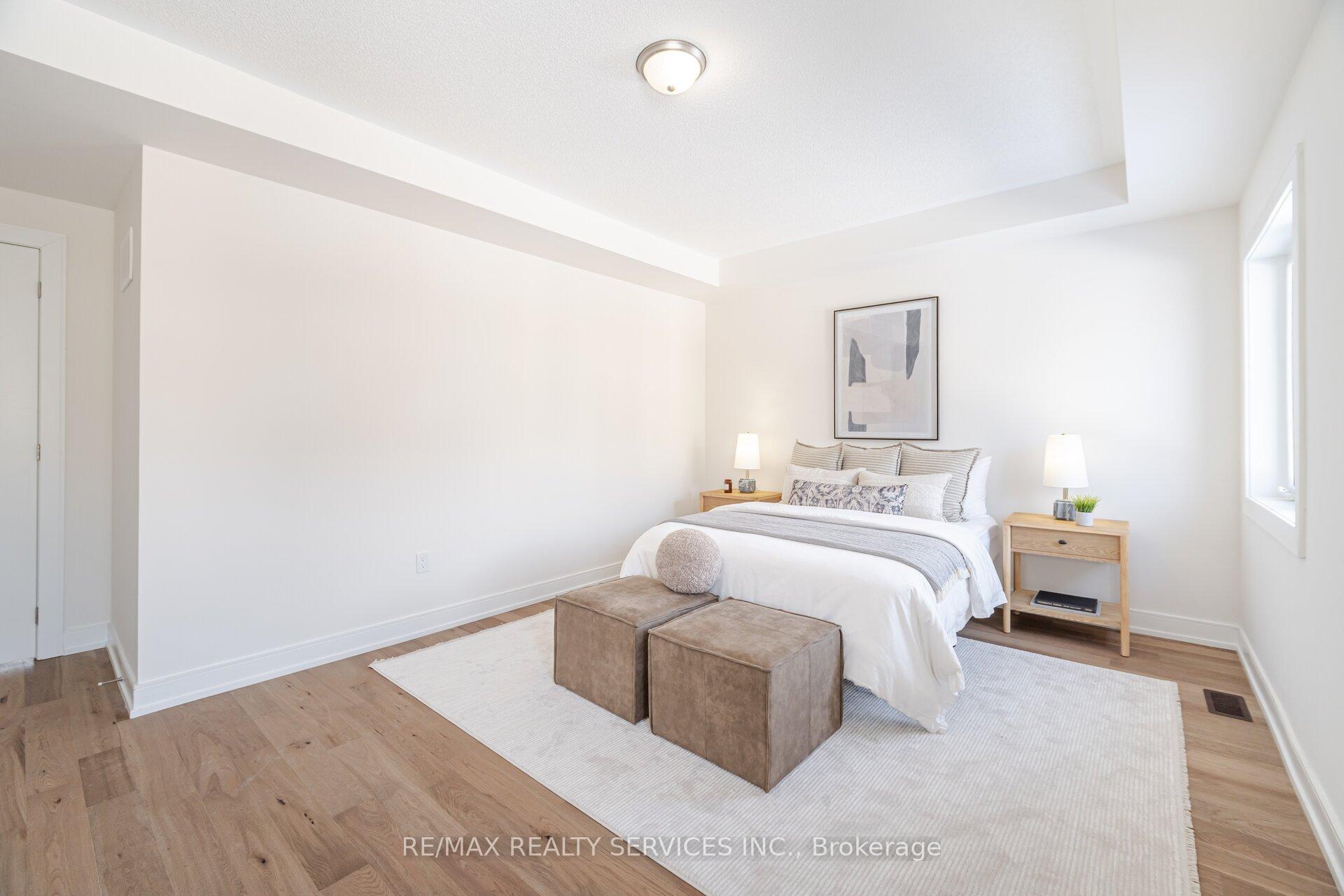 Photo 19 of 141 Henshaw Drive, Kitchener, Mill Courtland Woodside Park — HOMEH