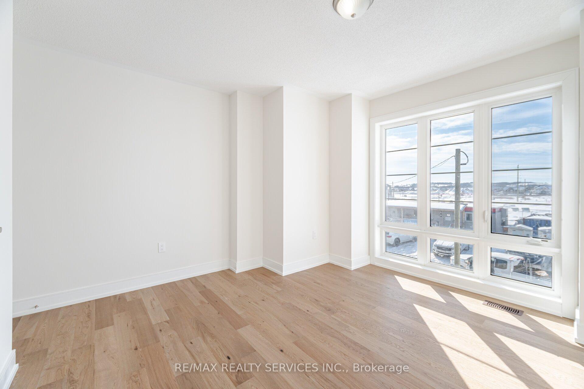 Photo 27 of 141 Henshaw Drive, Kitchener, Mill Courtland Woodside Park — HOMEH