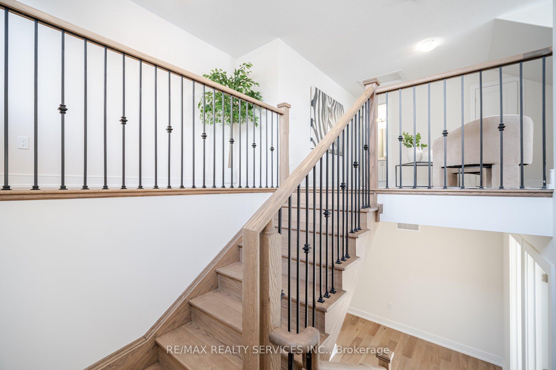 Photo 28 of 141 Henshaw Drive, Kitchener, Mill Courtland Woodside Park — HOMEH