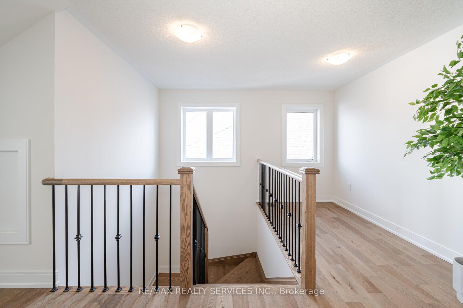 Photo 29 of 141 Henshaw Drive, Kitchener, Mill Courtland Woodside Park — HOMEH