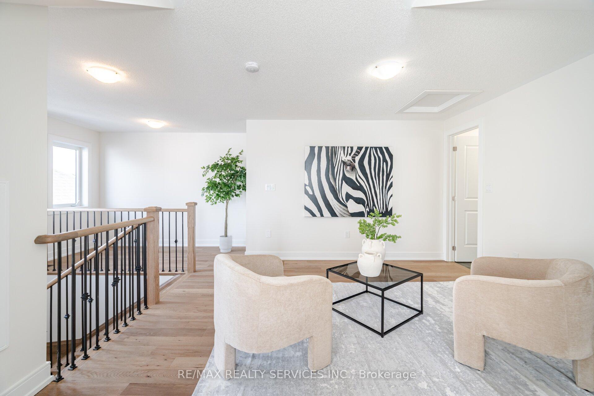 Photo 32 of 141 Henshaw Drive, Kitchener, Mill Courtland Woodside Park — HOMEH
