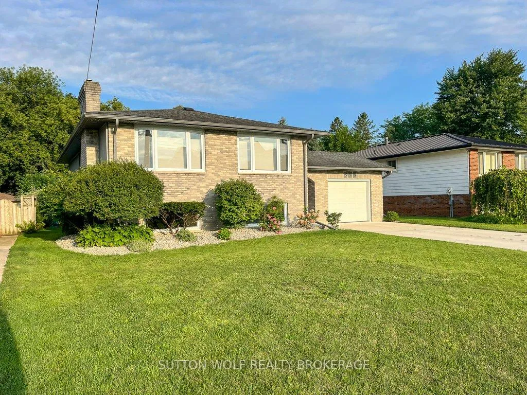 Photo 1 of 358 Drury Lane, Strathroy-Caradoc, NW — HOMEH