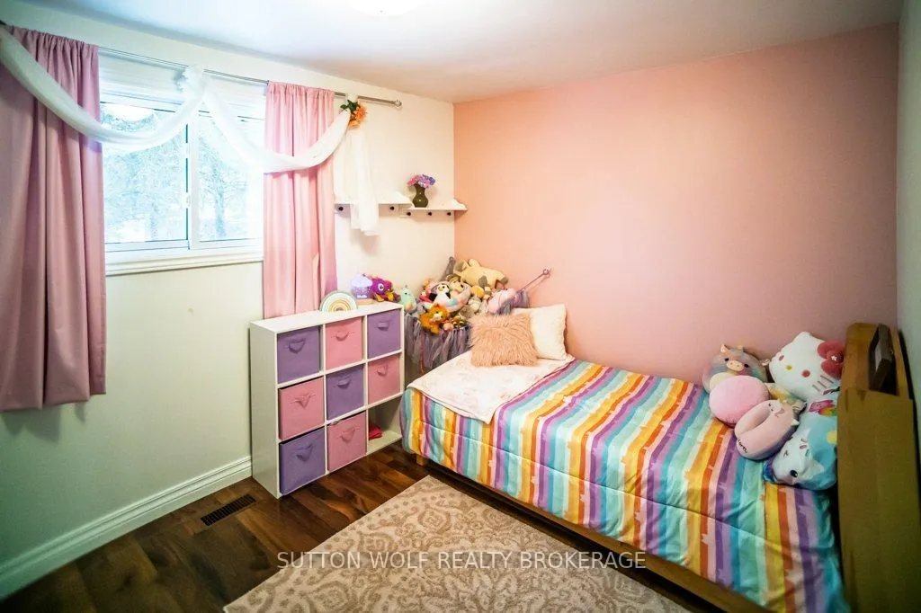Photo 14 of 358 Drury Lane, Strathroy-Caradoc, NW — HOMEH