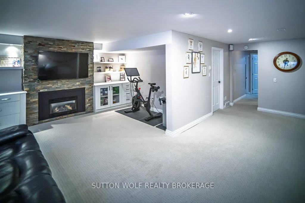 Photo 19 of 358 Drury Lane, Strathroy-Caradoc, NW — HOMEH