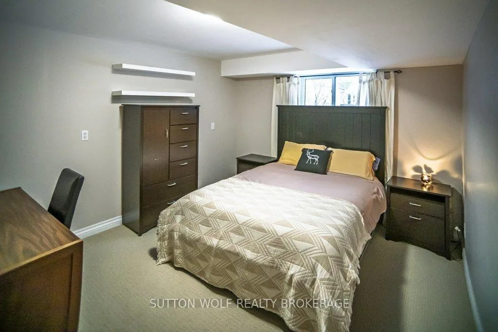 Photo 23 of 358 Drury Lane, Strathroy-Caradoc, NW — HOMEH