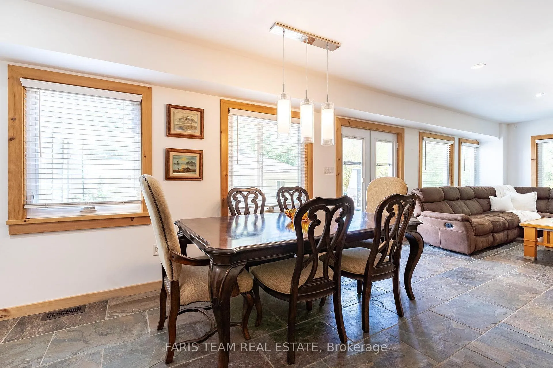 Photo 7 of 774 Lafontaine Road W, Tiny, Rural Tiny — HOMEH