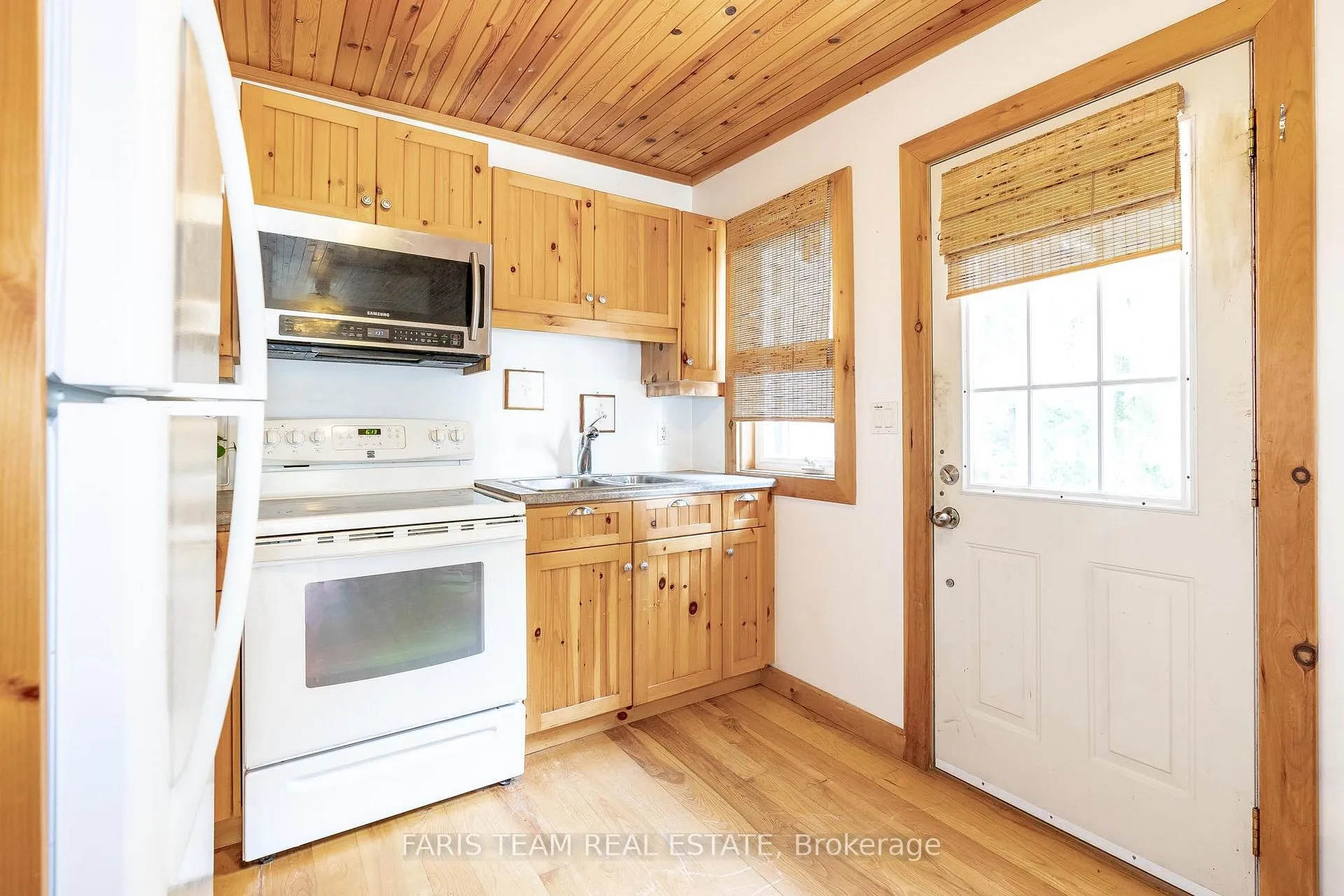 Photo 20 of 774 Lafontaine Road W, Tiny, Rural Tiny — HOMEH