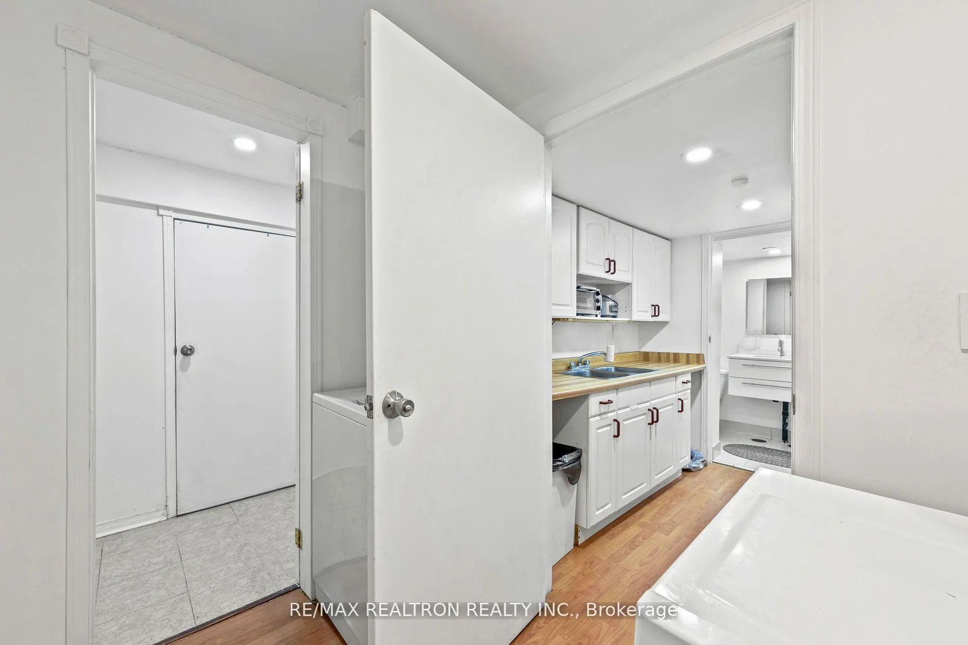 Photo 28 of 14 Mortimer Court, Vaughan, Crestwood-Springfarm-Yorkhill — HOMEH