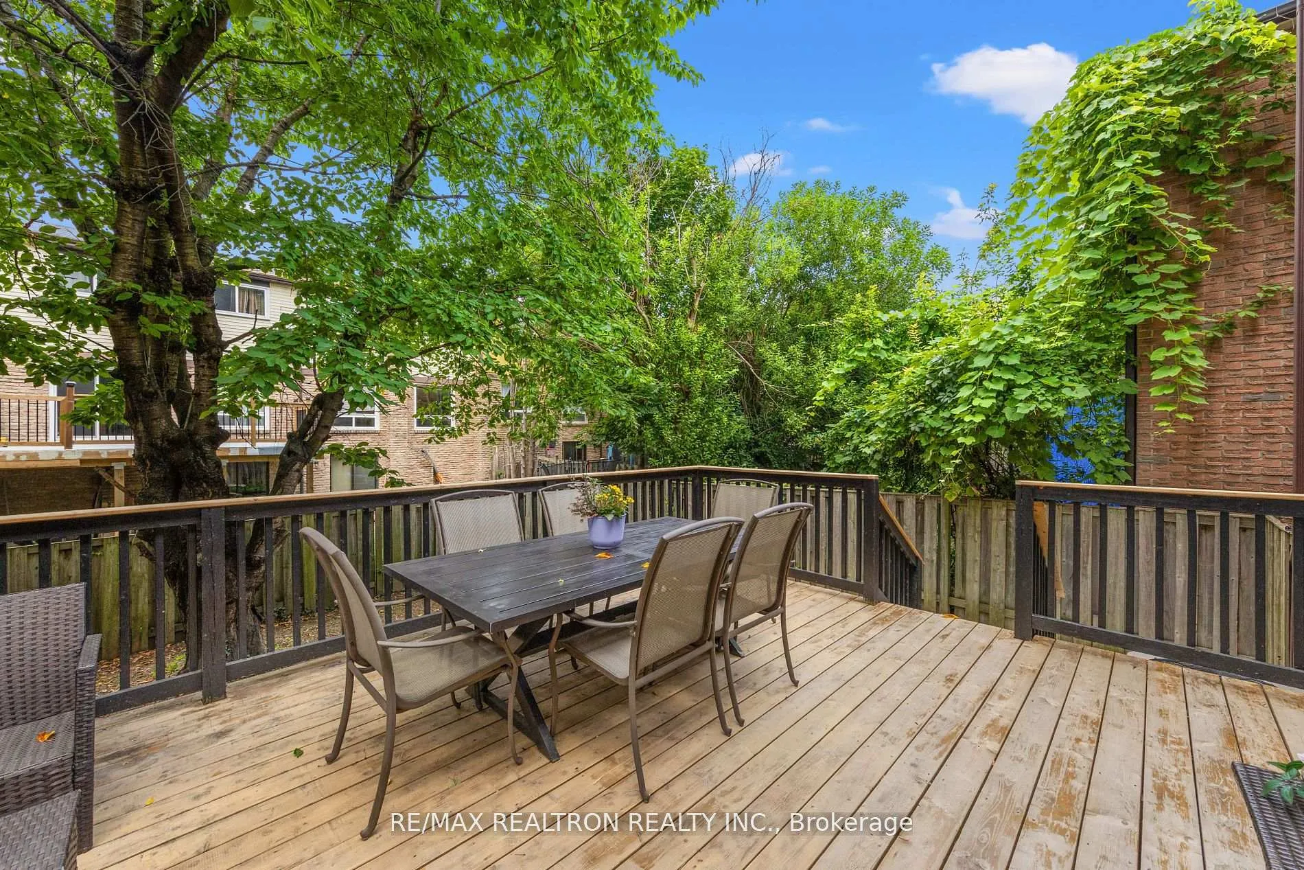 Photo 39 of 14 Mortimer Court, Vaughan, Crestwood-Springfarm-Yorkhill — HOMEH