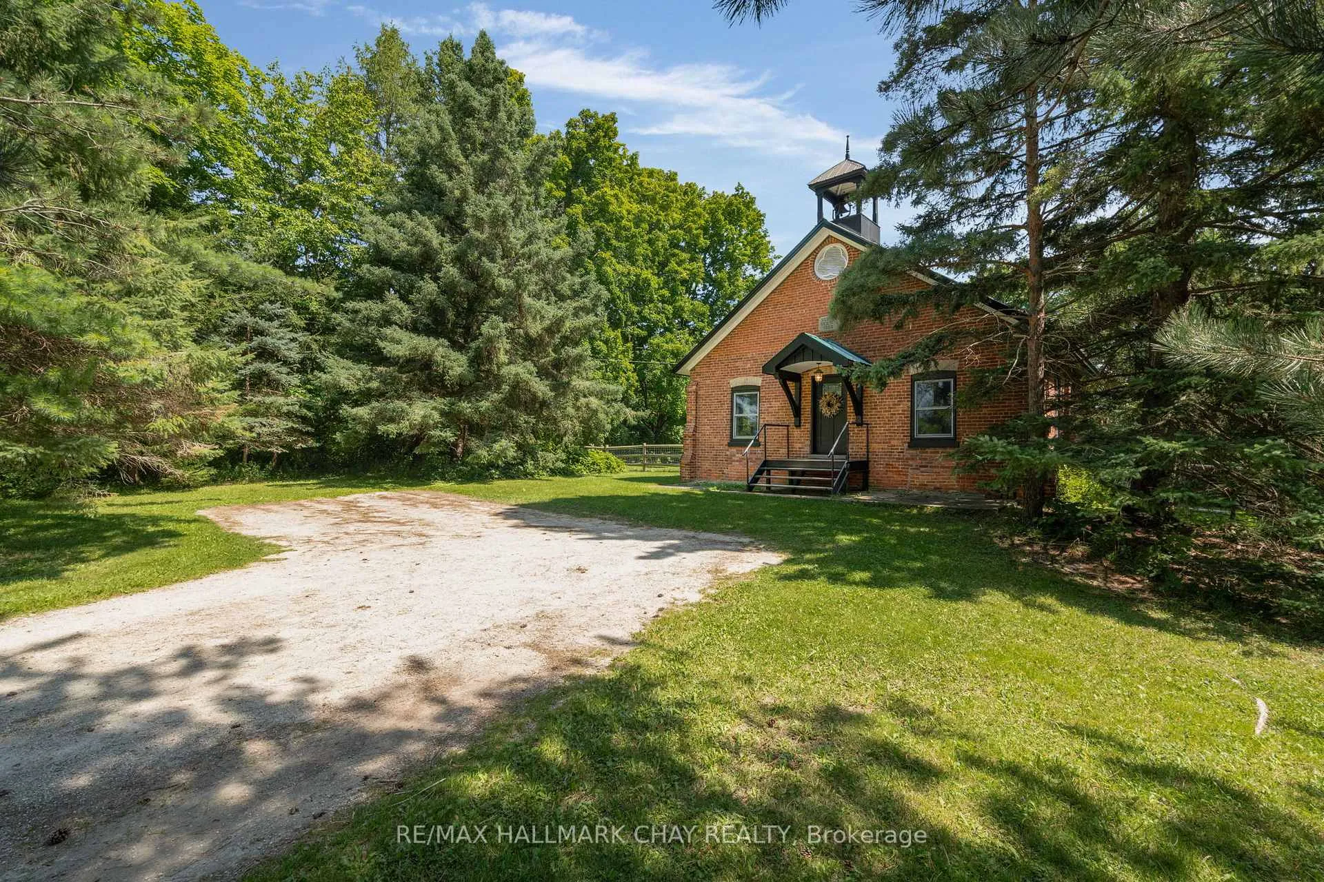 Photo 2 of 2583 County Road 42, Clearview, Stayner — HOMEH
