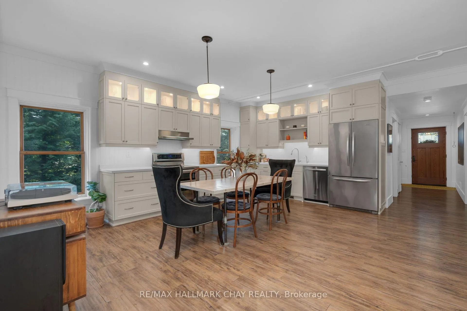Photo 16 of 2583 County Road 42, Clearview, Stayner — HOMEH
