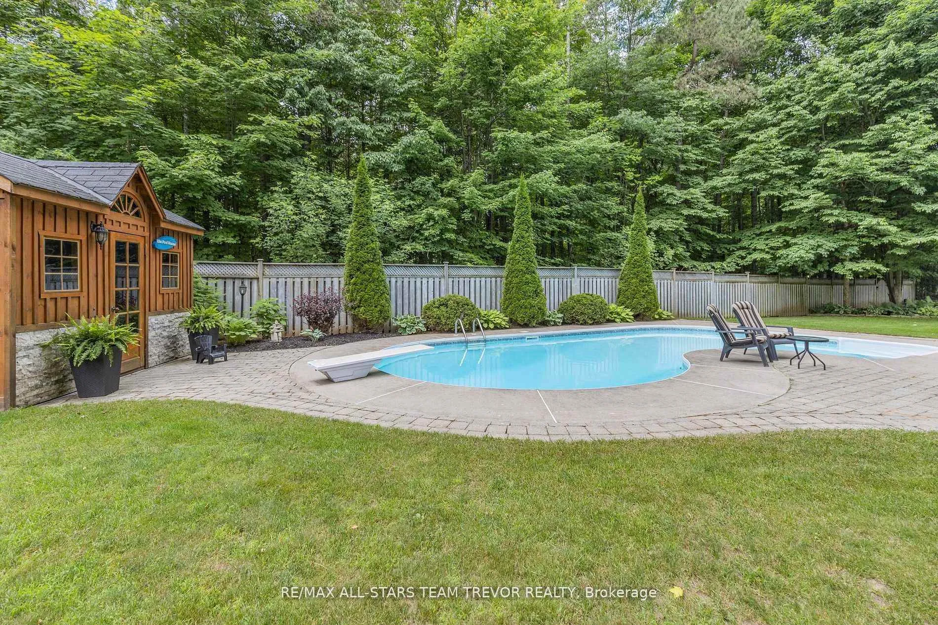 Photo 41 of 5 Bailey Crescent, Tiny, Wyevale — HOMEH
