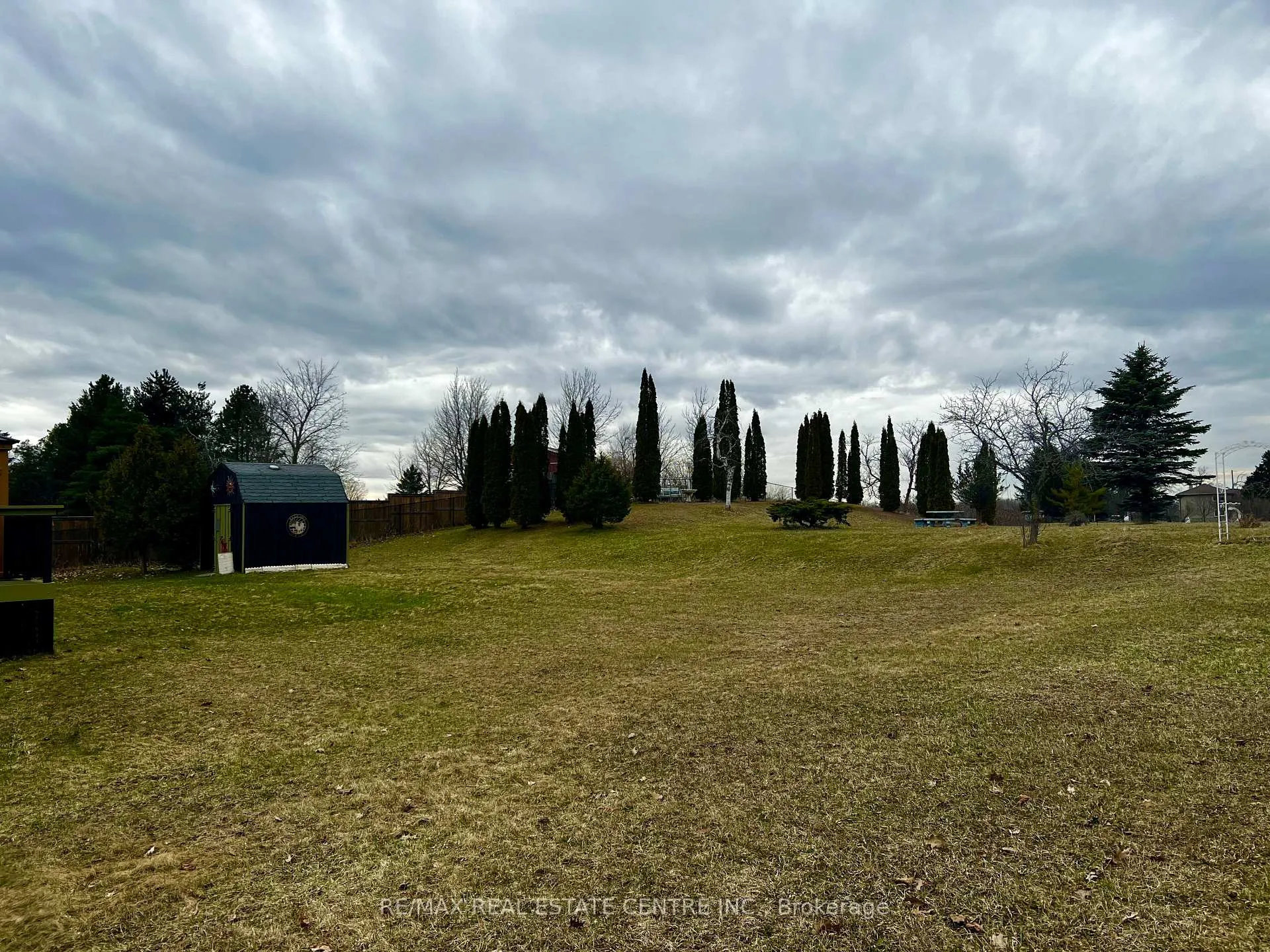 Photo 39 of 2 Kingsland Avenue, Mulmur, Rural Mulmur — HOMEH