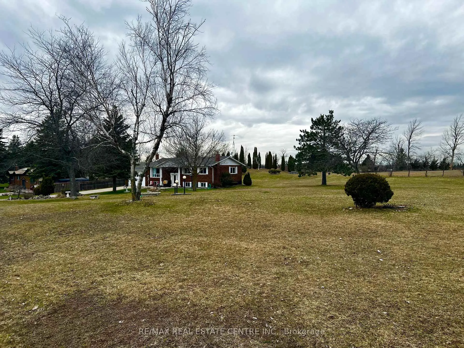 Photo 40 of 2 Kingsland Avenue, Mulmur, Rural Mulmur — HOMEH
