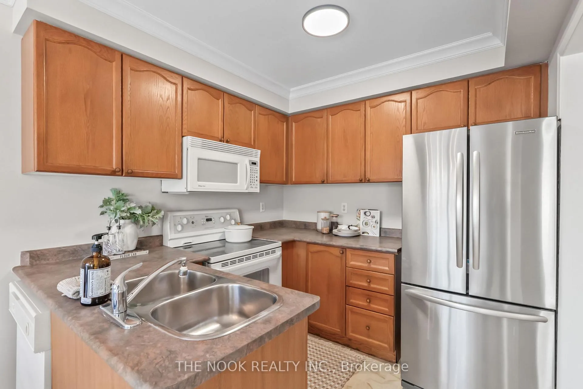 Photo 16 of 35 Wilkins Crescent, Clarington, Courtice — HOMEH