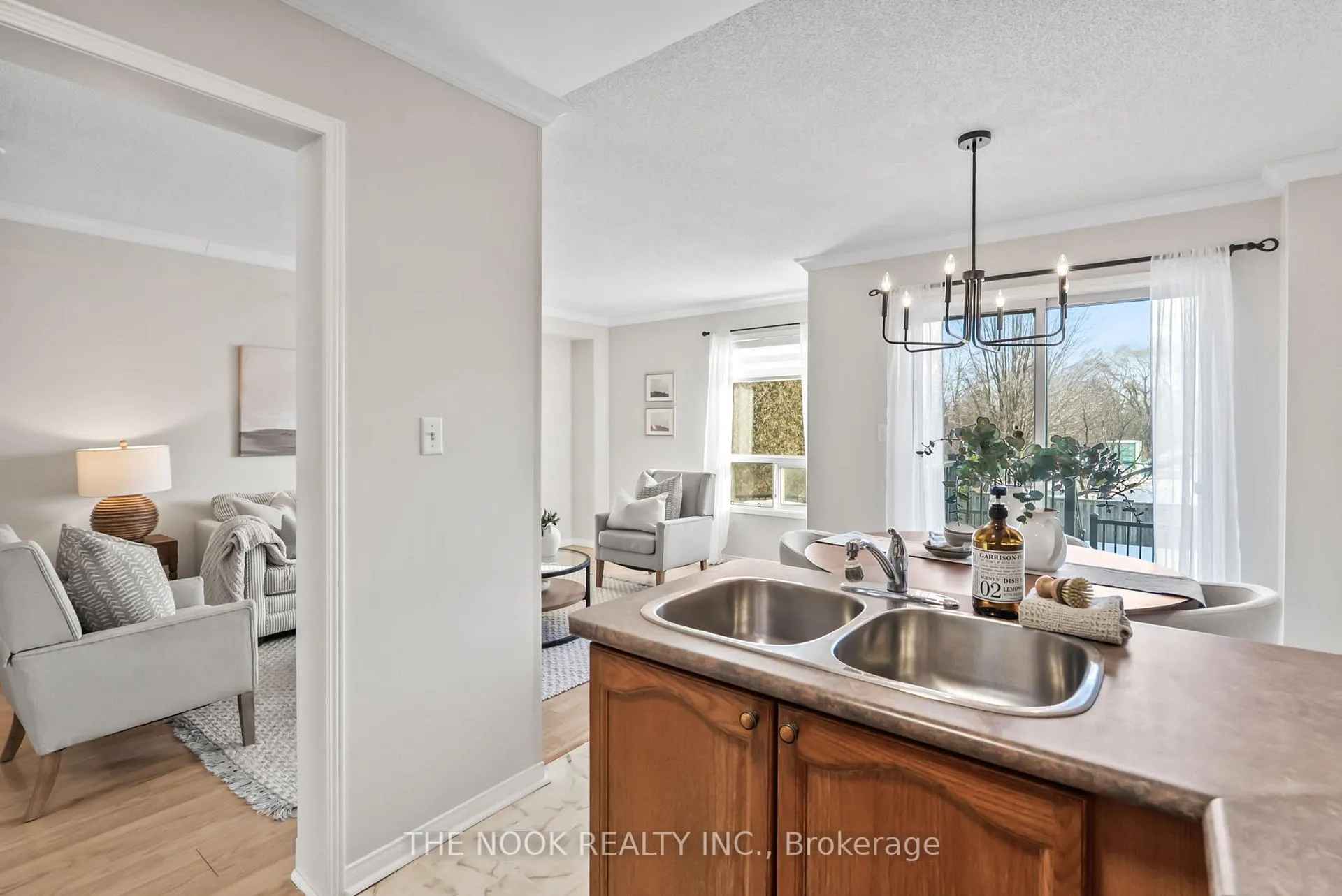 Photo 17 of 35 Wilkins Crescent, Clarington, Courtice — HOMEH