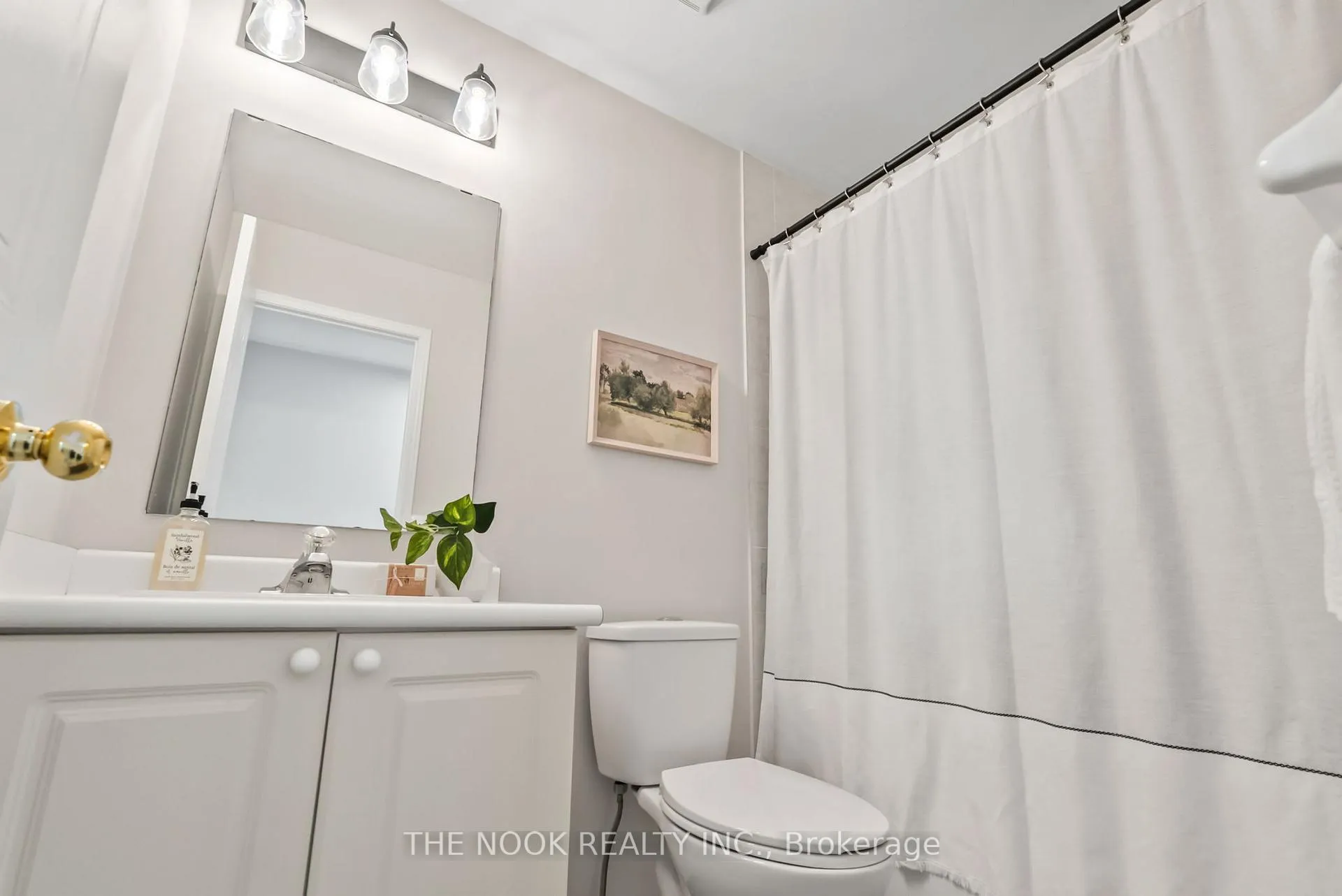 Photo 30 of 35 Wilkins Crescent, Clarington, Courtice — HOMEH