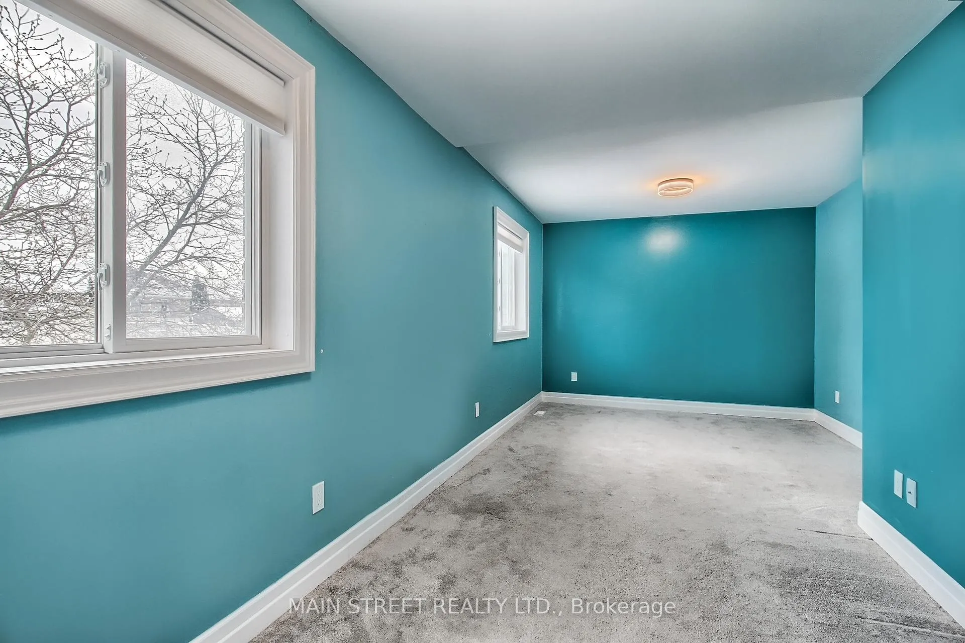 Photo 19 of 128 Emms Drive, Barrie, Holly — HOMEH