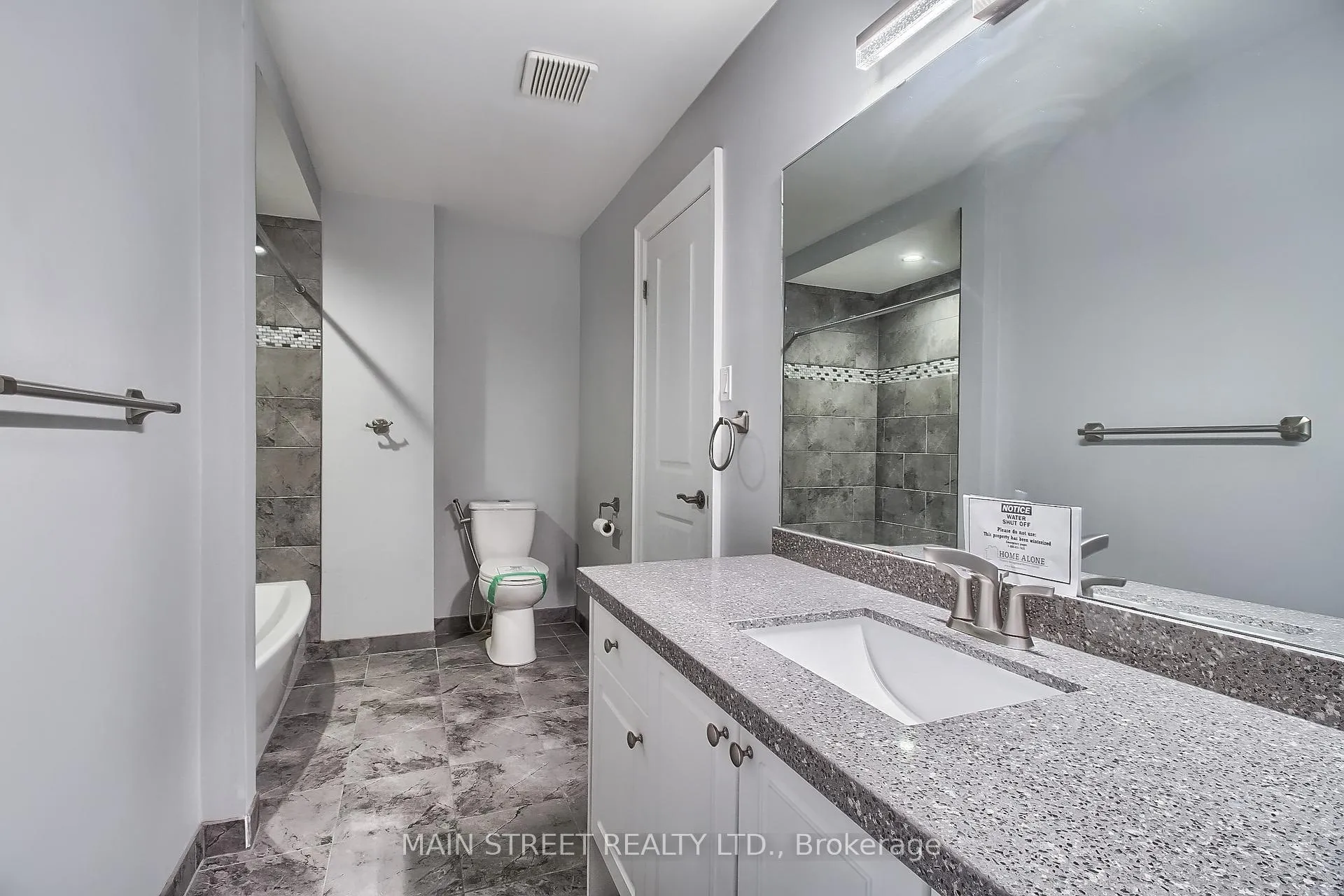 Photo 20 of 128 Emms Drive, Barrie, Holly — HOMEH