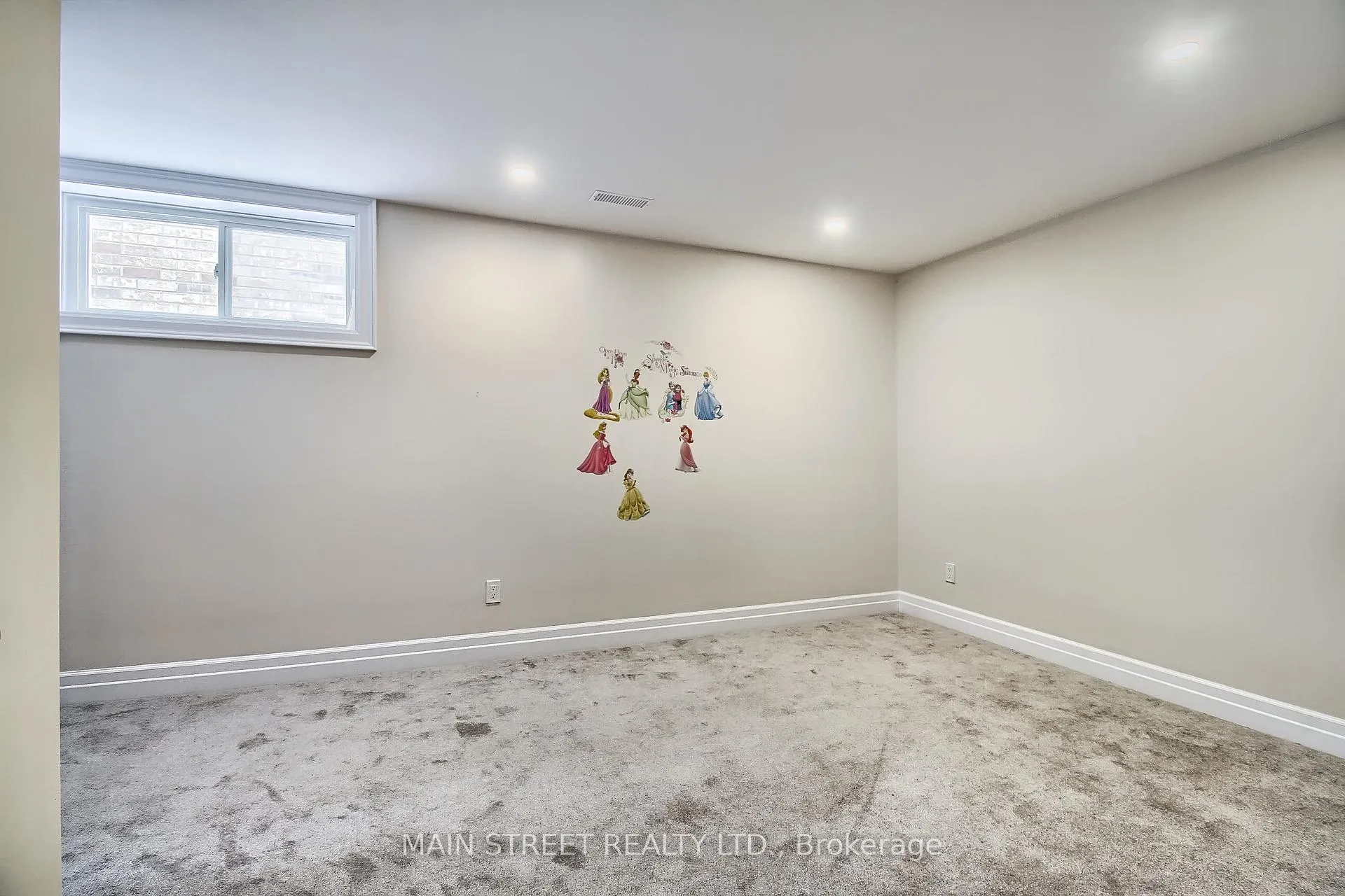 Photo 26 of 128 Emms Drive, Barrie, Holly — HOMEH