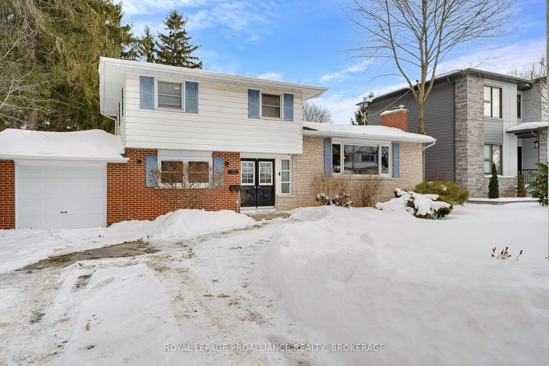 Photo 2 of 10 Crerar Boulevard, Kingston, City Southwest — HOMEH